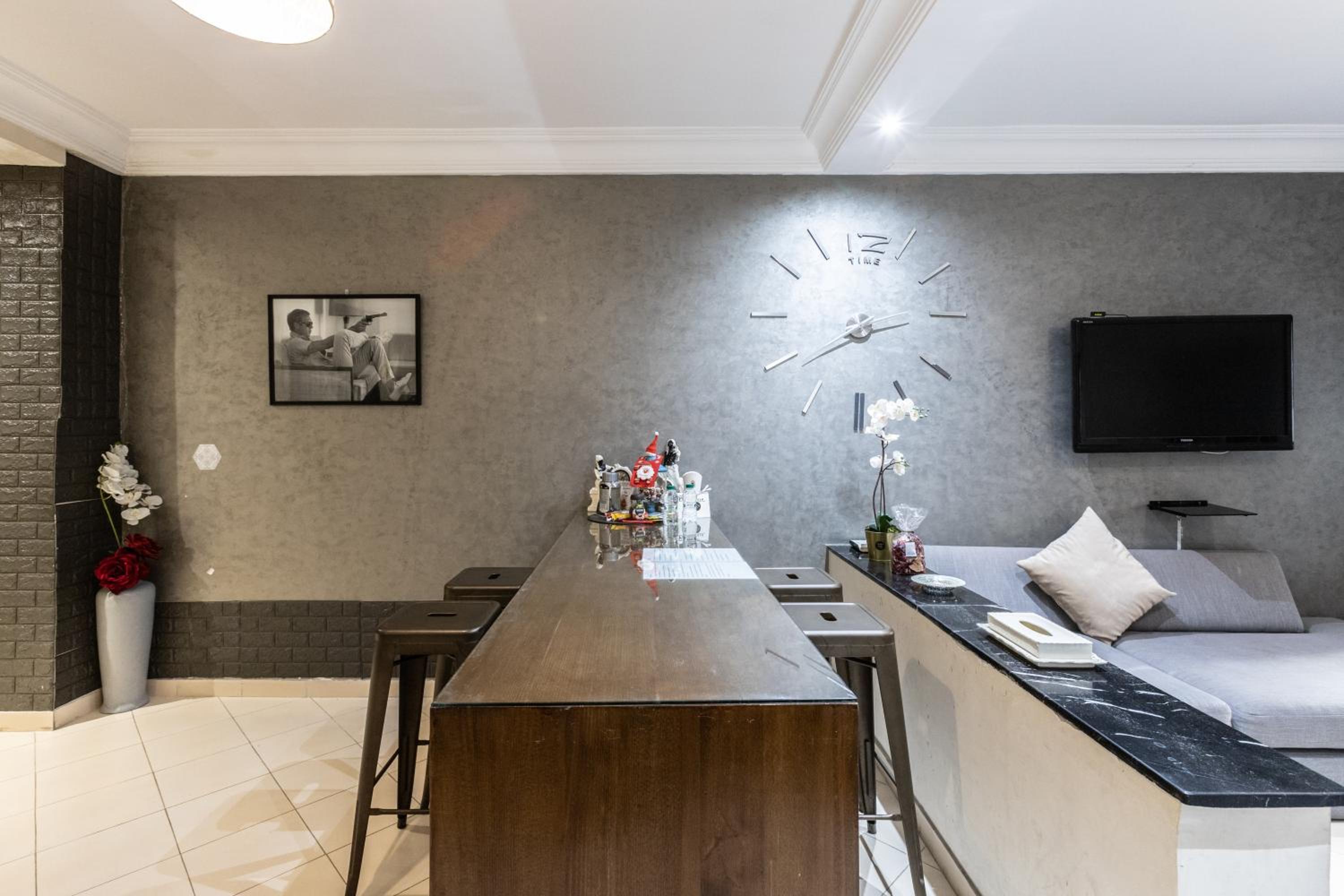Apartment - Photo 24