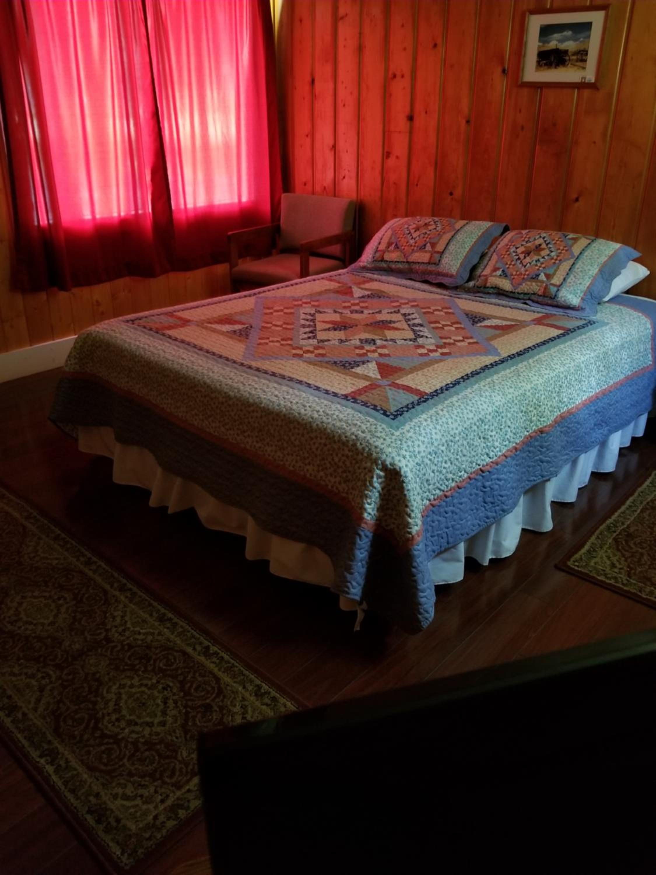 Standard Queen Room - Photo 4
