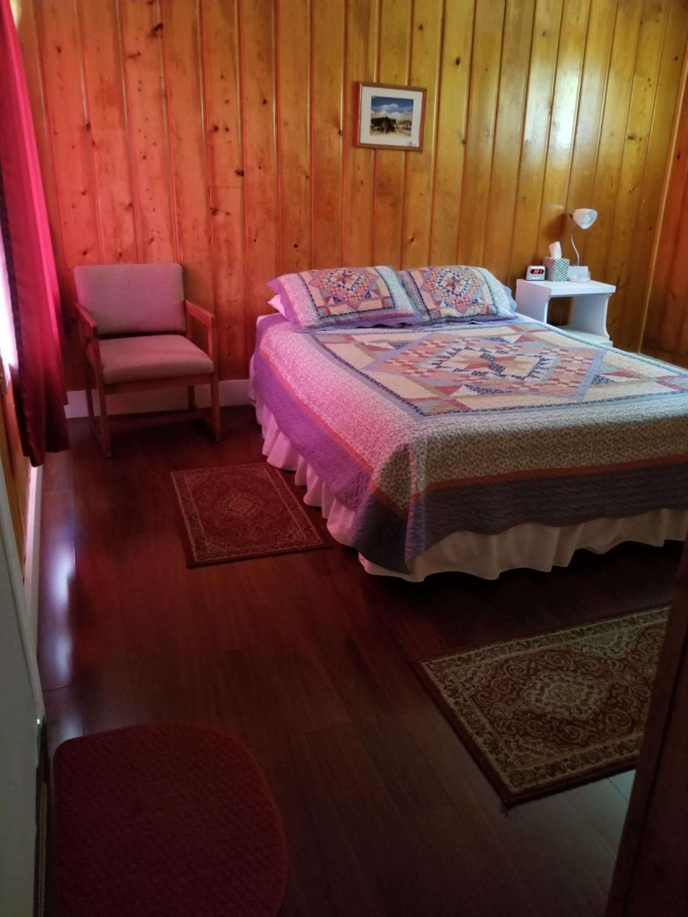 Standard Queen Room - Photo 1