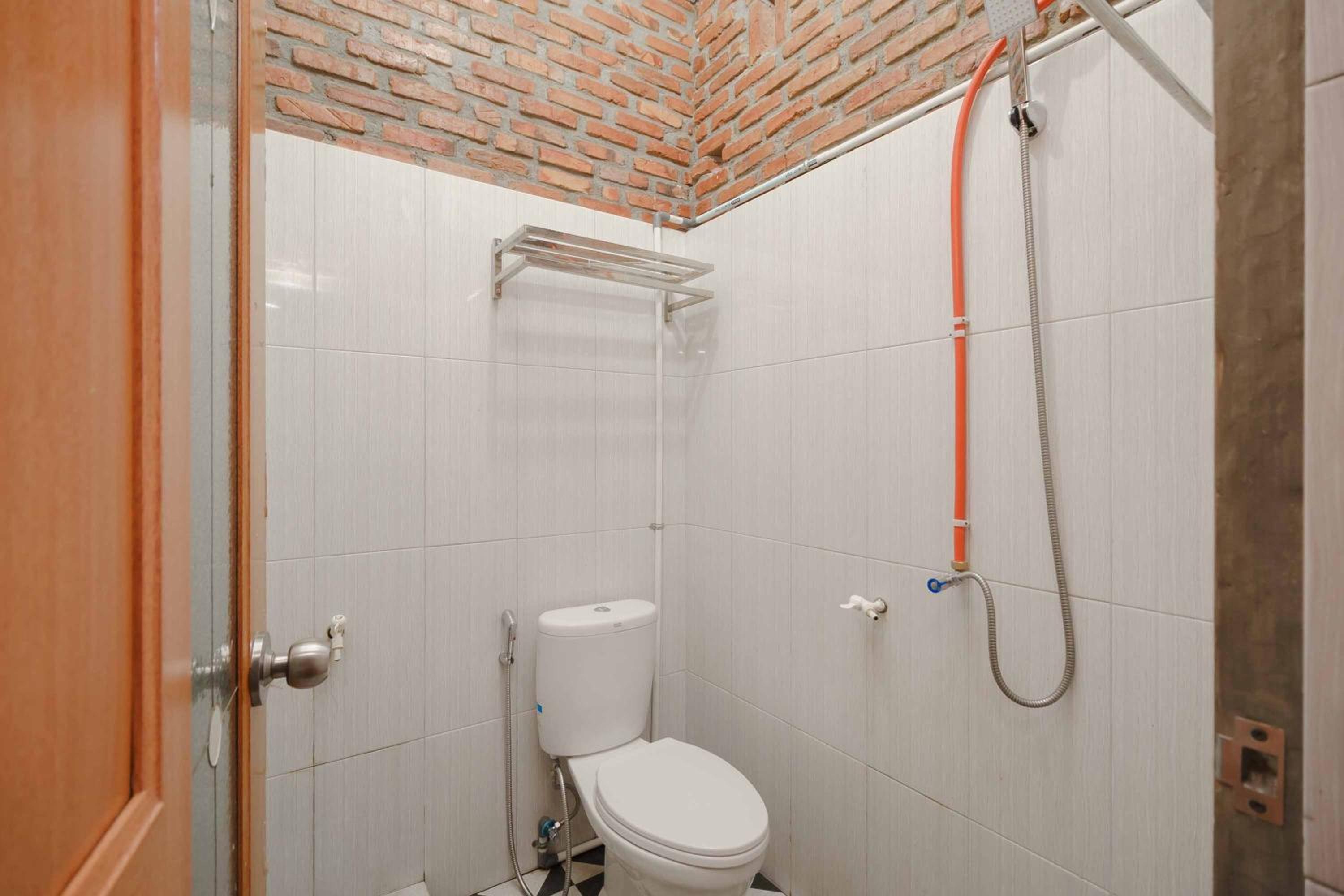 Double Room - Photo 3