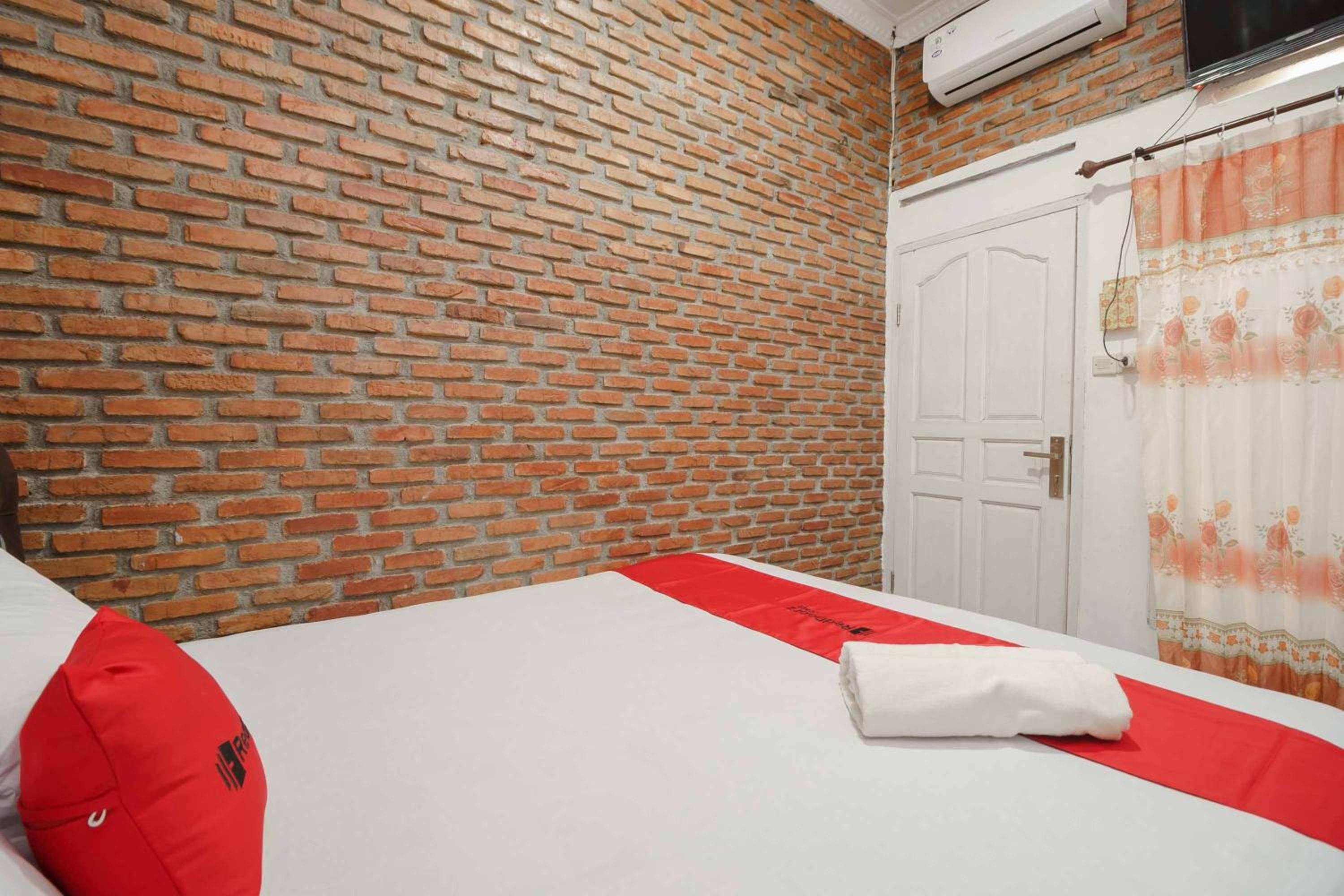 Double Room - Photo 4