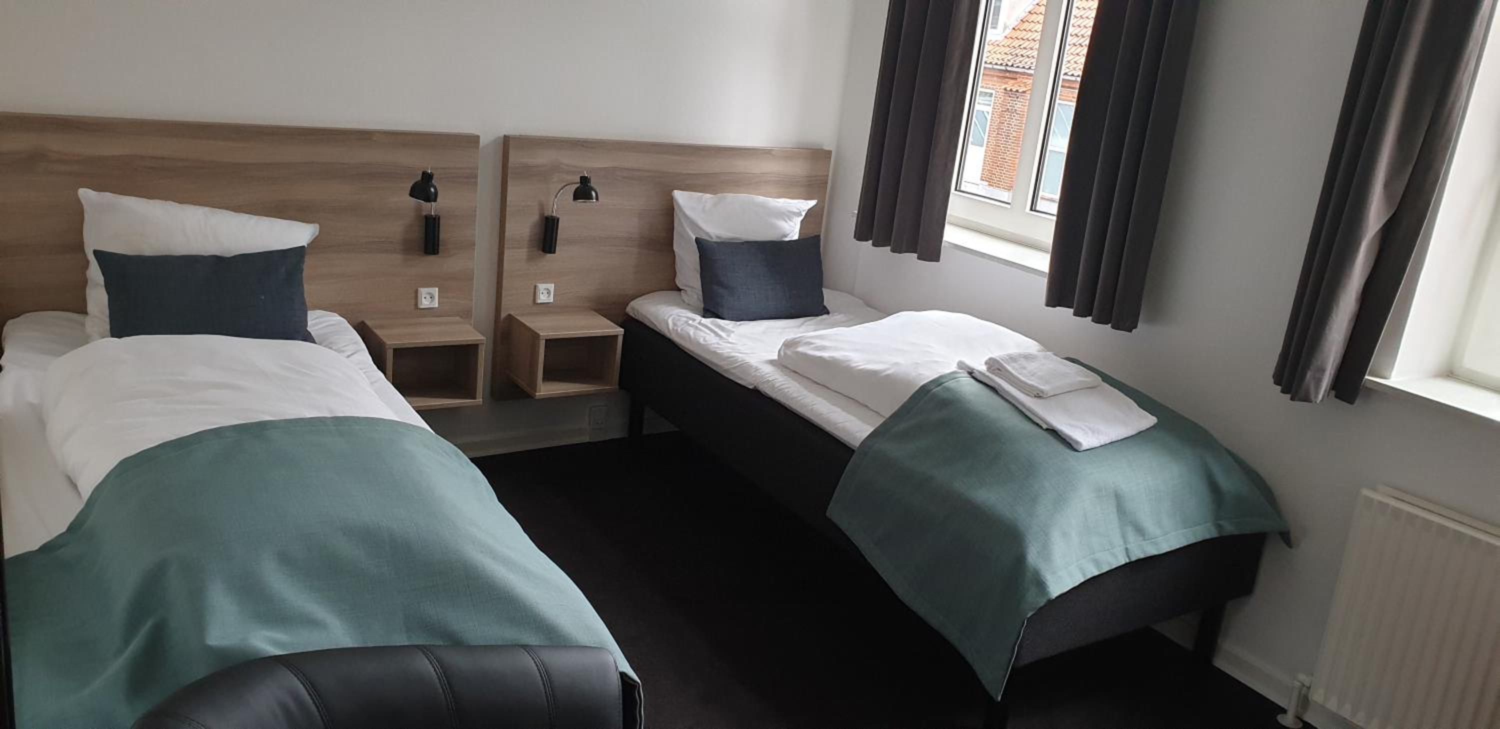 Standard Double Or Twin Room - Photo 11
