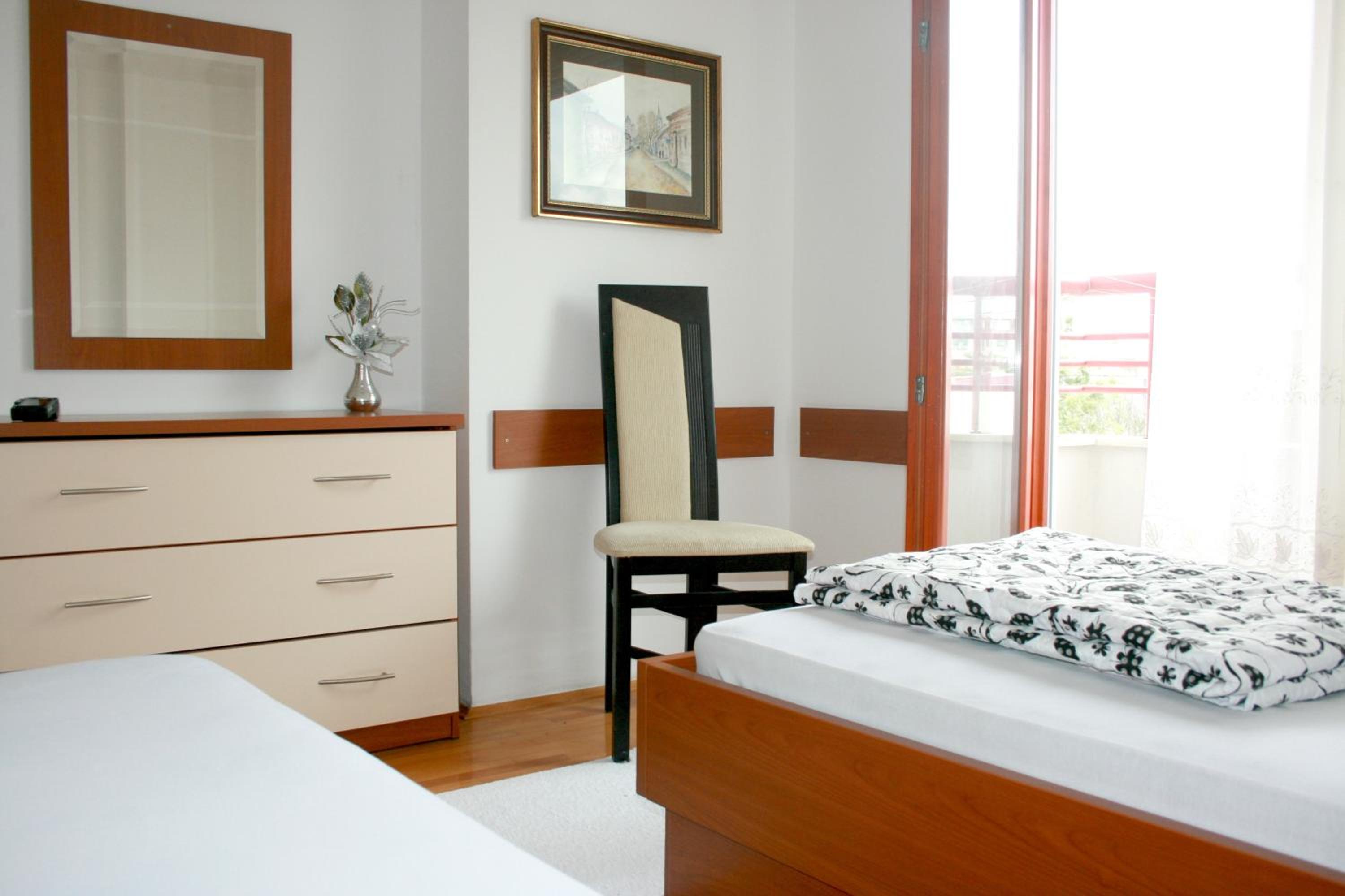 One-Bedroom Apartment with Balcony - 57A Dimitar Vlahov Str. photo 3