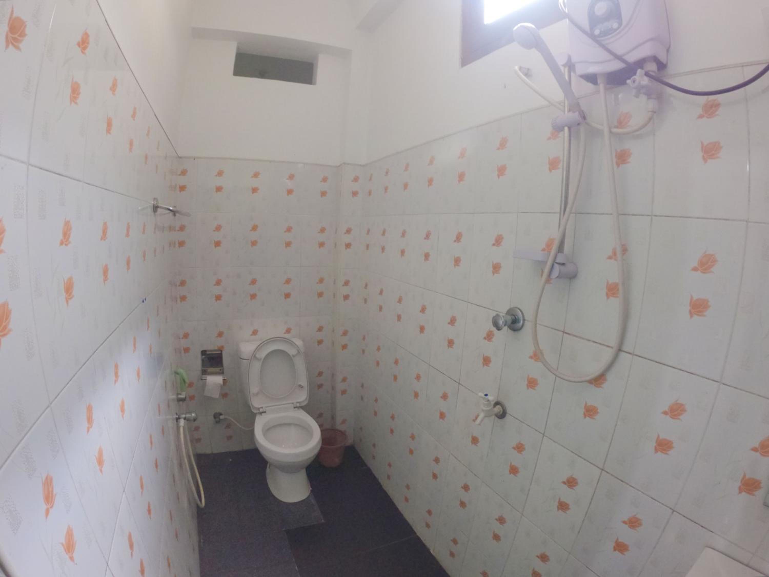 Double Room with Private Bathroom photo 2