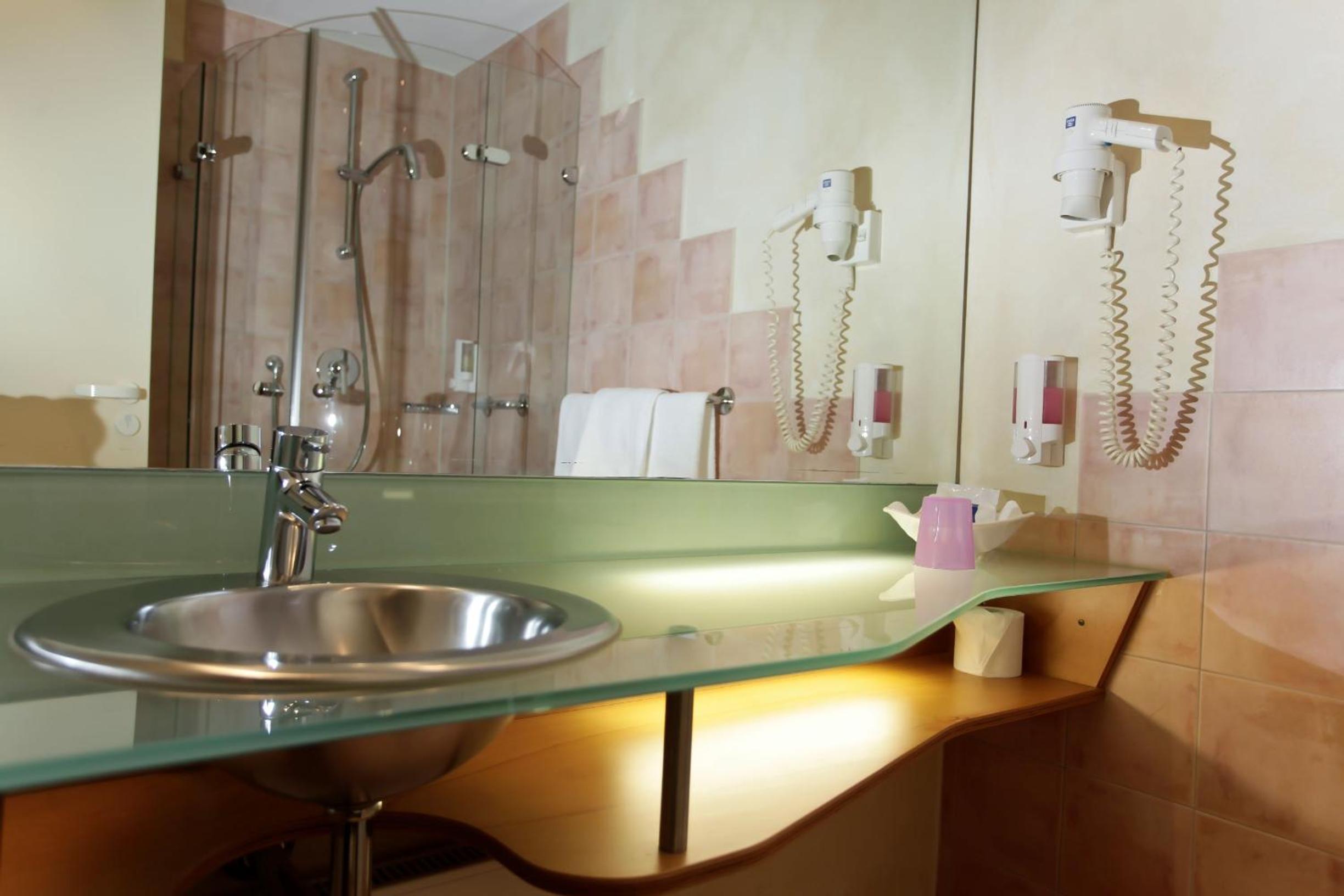 Double Room Alb (Street side) - Photo 7