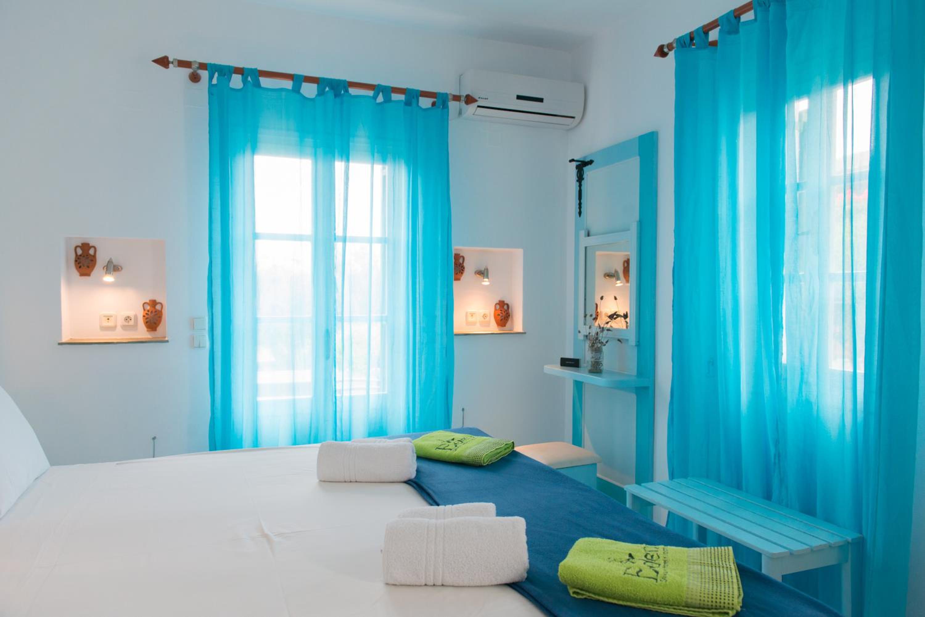 Estudio con vista al jardín (2 adultos)