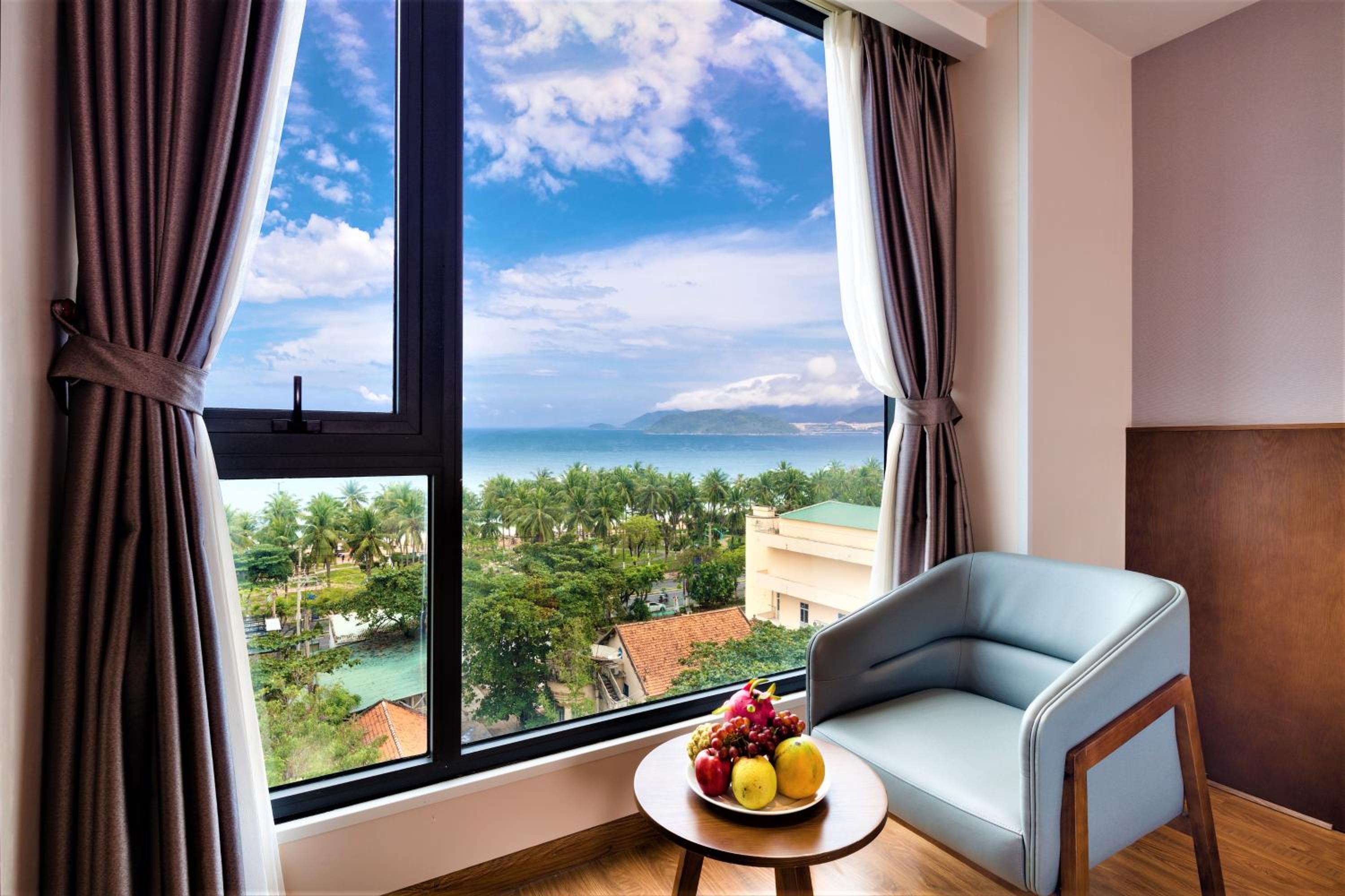 Superior Double or Twin Room with Sea View - Photo 3