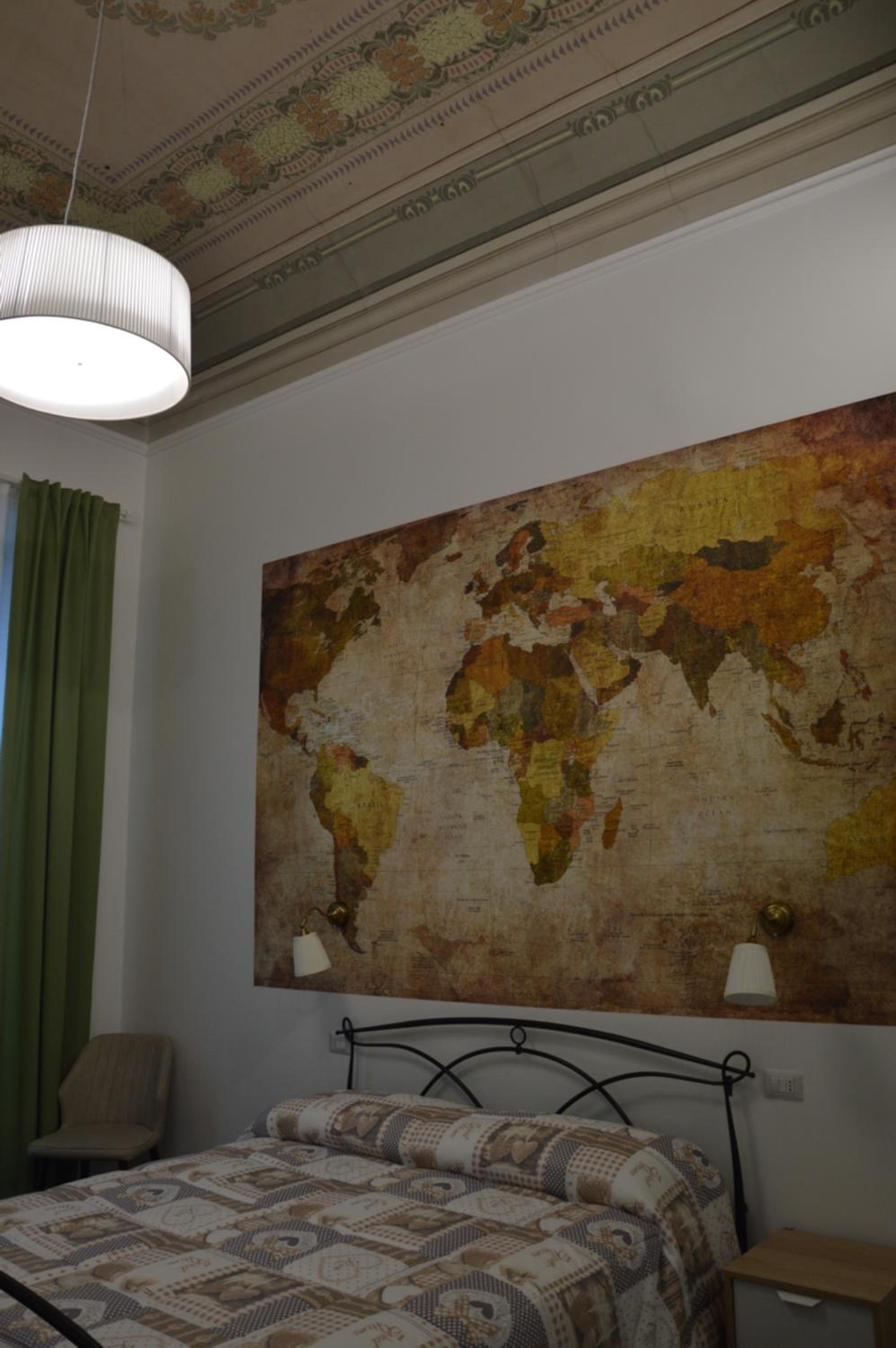 Junior Suite with Balcony - Photo 17
