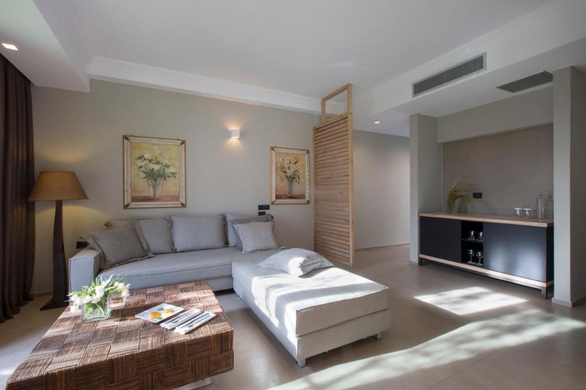 Two-Bedroom Suite with Sew View  - Photo 7