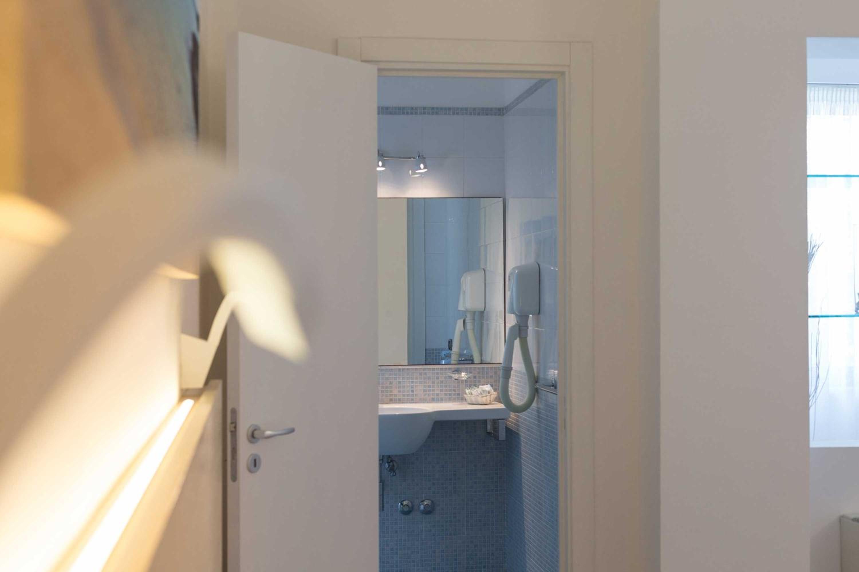 Superior Double Room - Photo 7