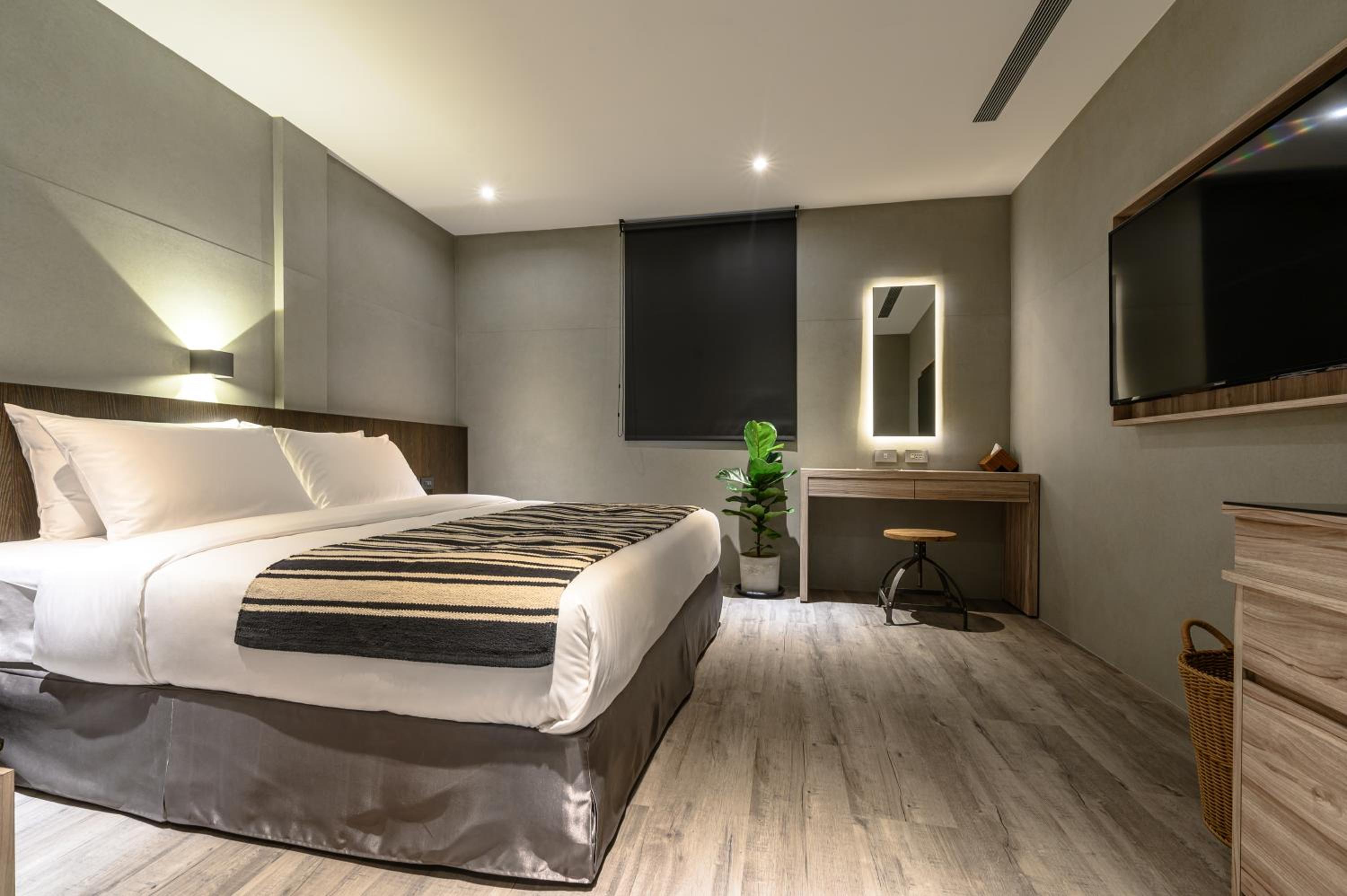 Deluxe Double Room - Photo 7