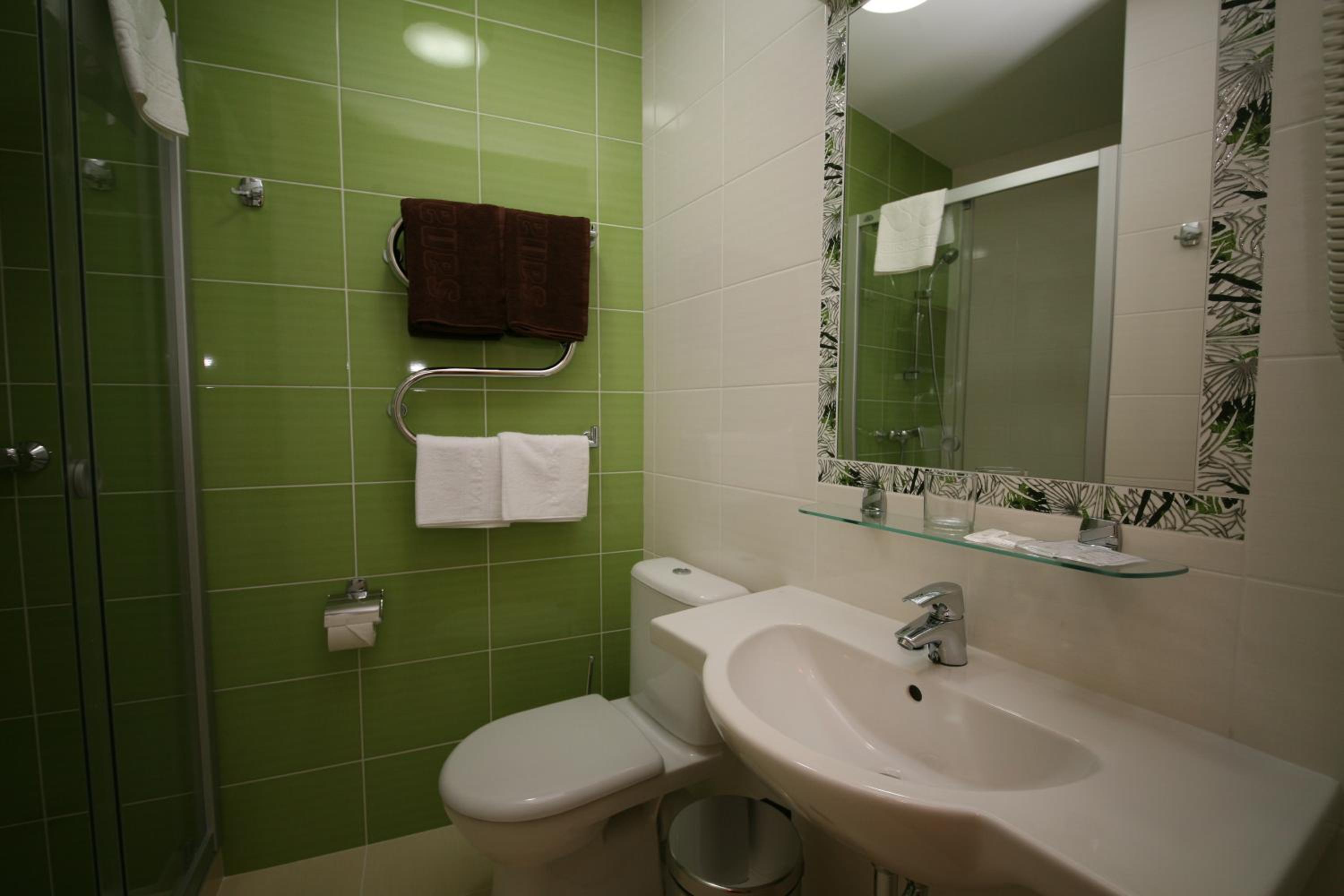 Twin Room - Photo 12