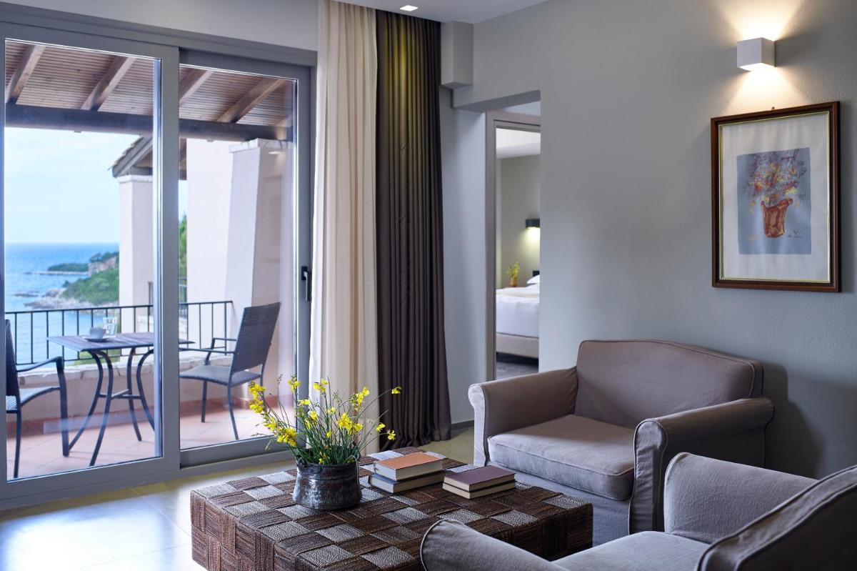 Two-Bedroom Suite with Sew View  - Photo 4