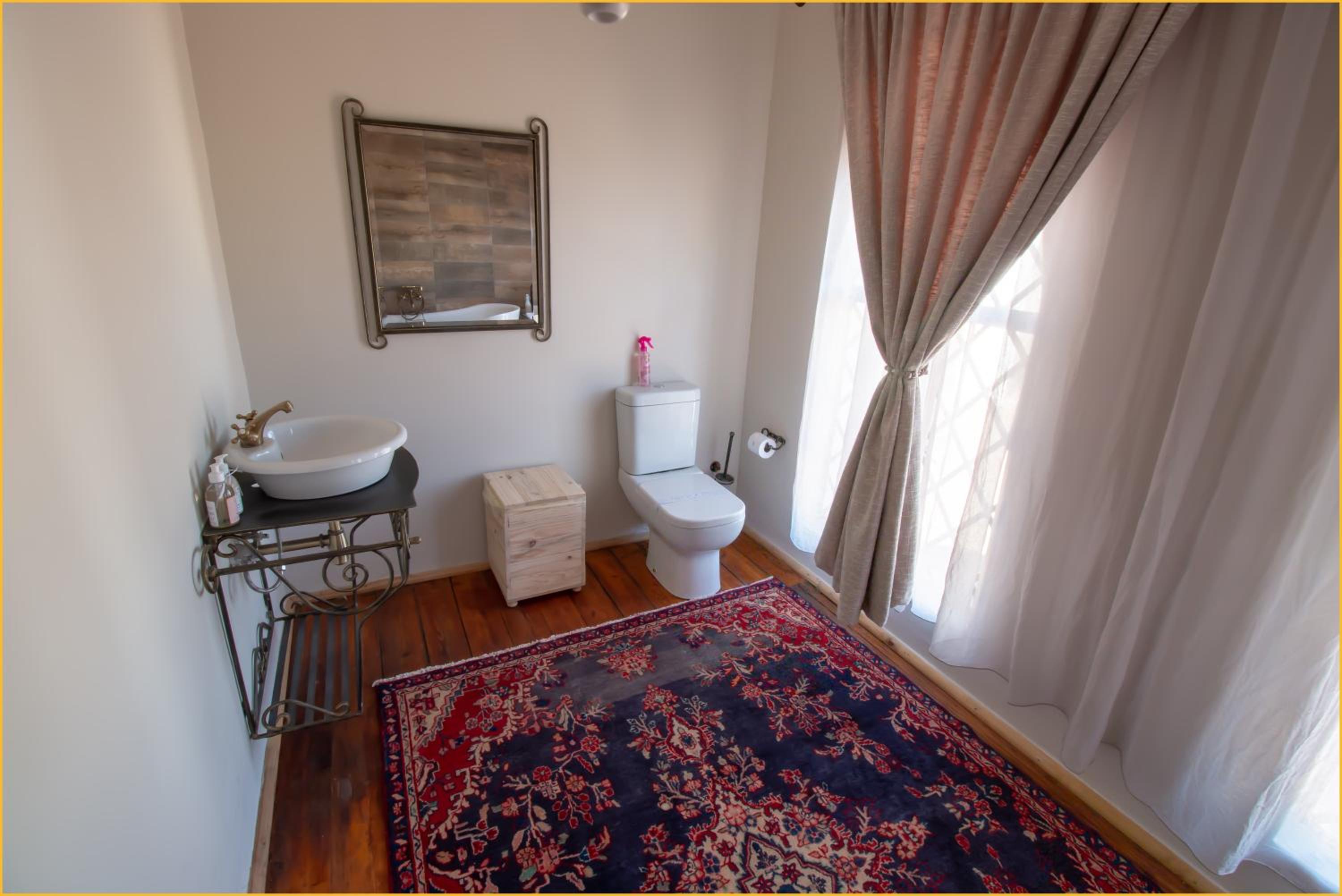 Deluxe Double Room with Bath photo 3