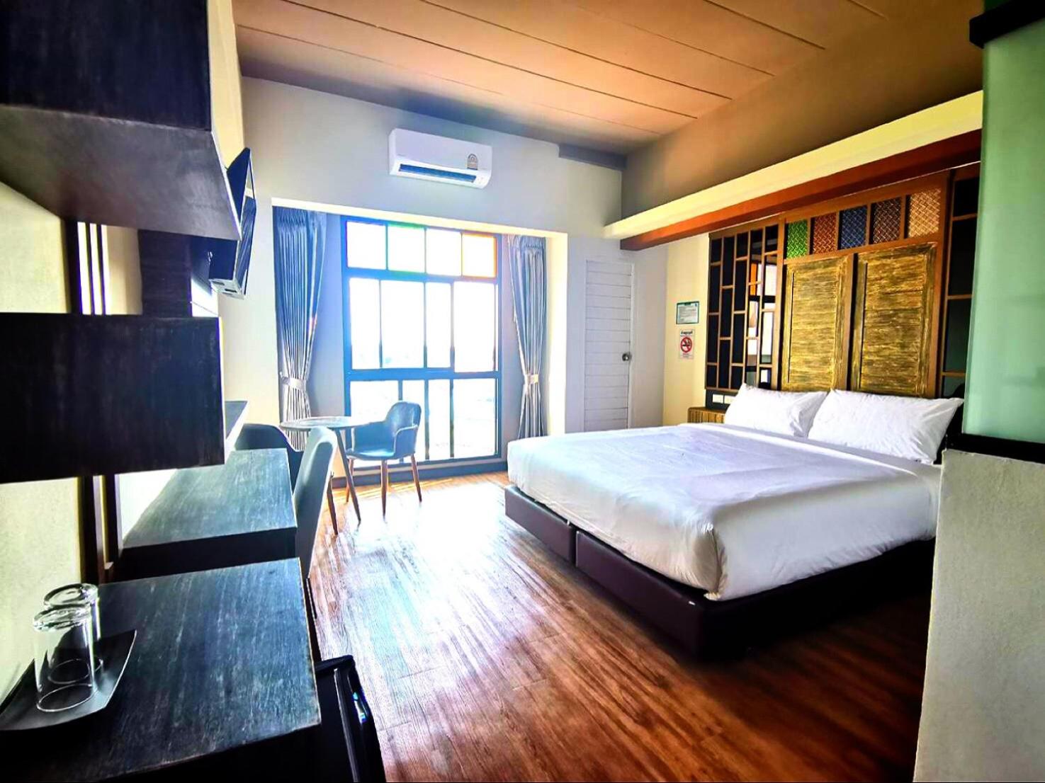 Standard Double Room - Photo 6
