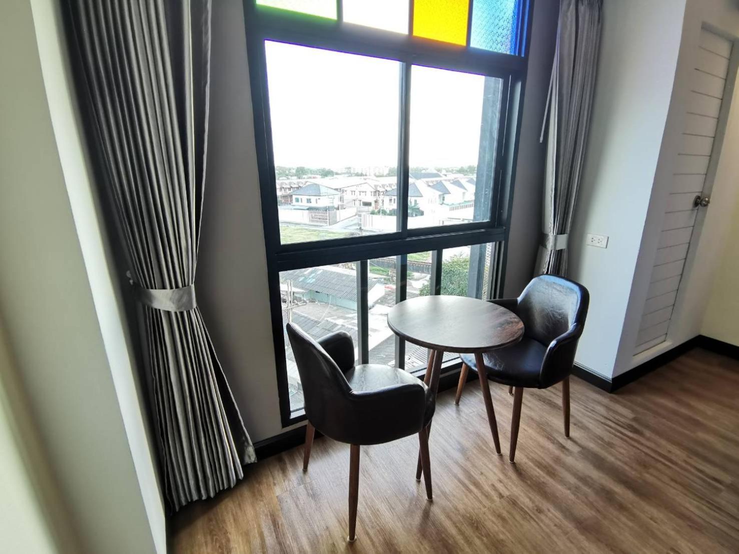 Standard Double Room - Photo 9