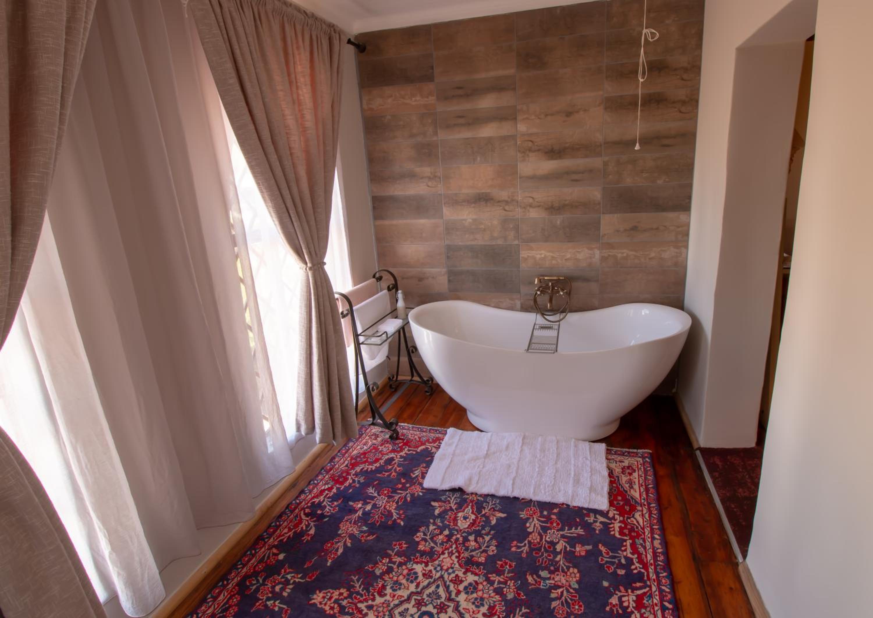 Deluxe Double Room with Bath photo 2