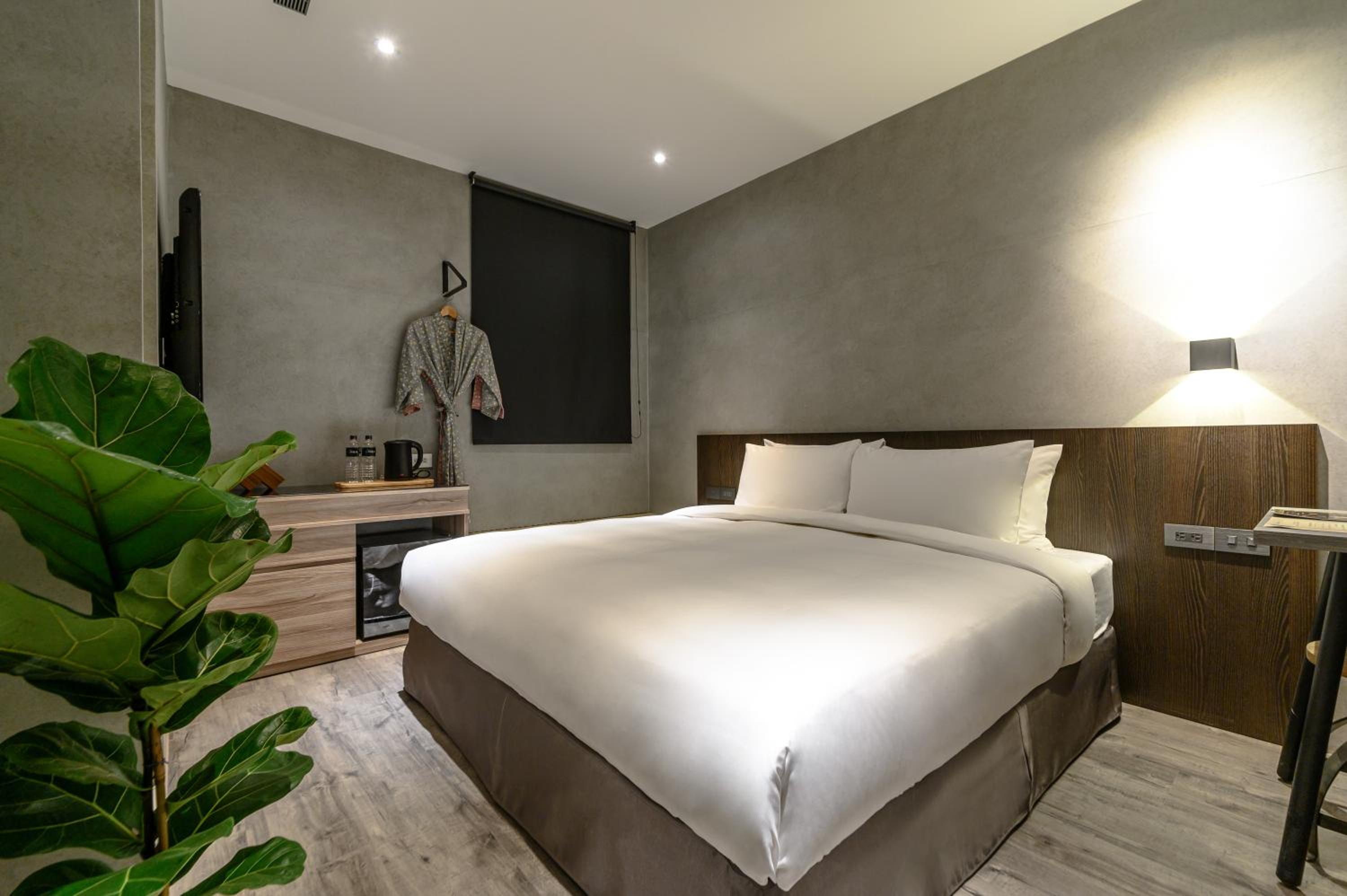 Standard Double Room - Photo 1