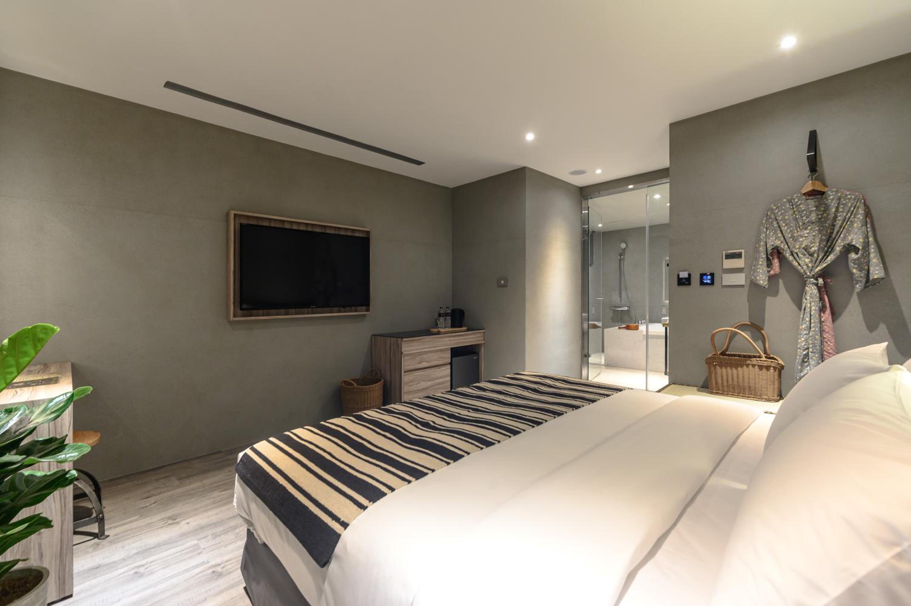 Deluxe Double Room - Photo 5