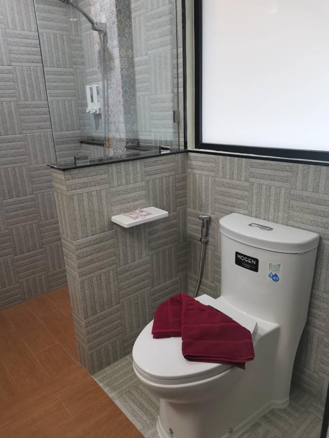 Standard Double Room - Photo 7