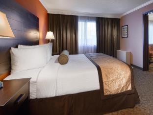 One-Bedroom Executive King Suite - Non-Smoking - Photo 6