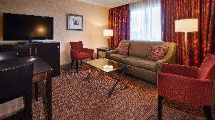 King Suite - Non-Smoking - Photo 4