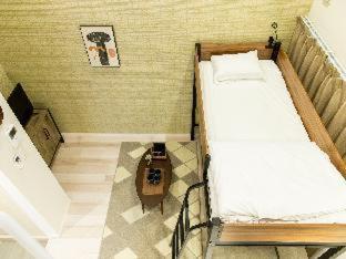 Apartment - No Cleaning for Consecutive Night Stays - Photo 2