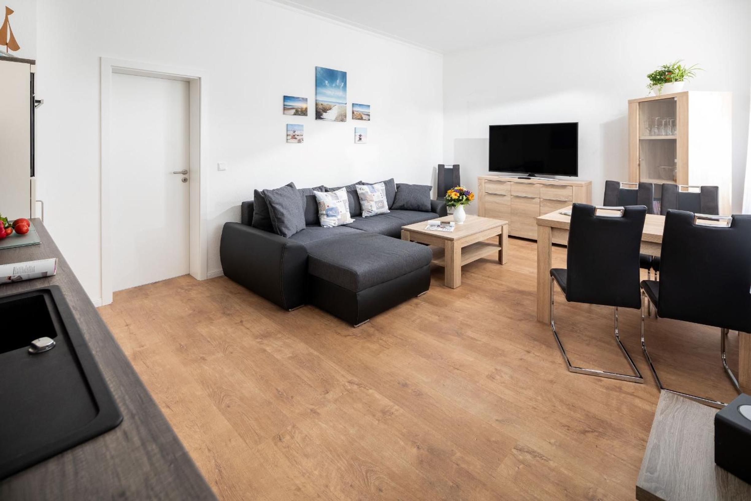 Two-Bedroom Apartment photo 2