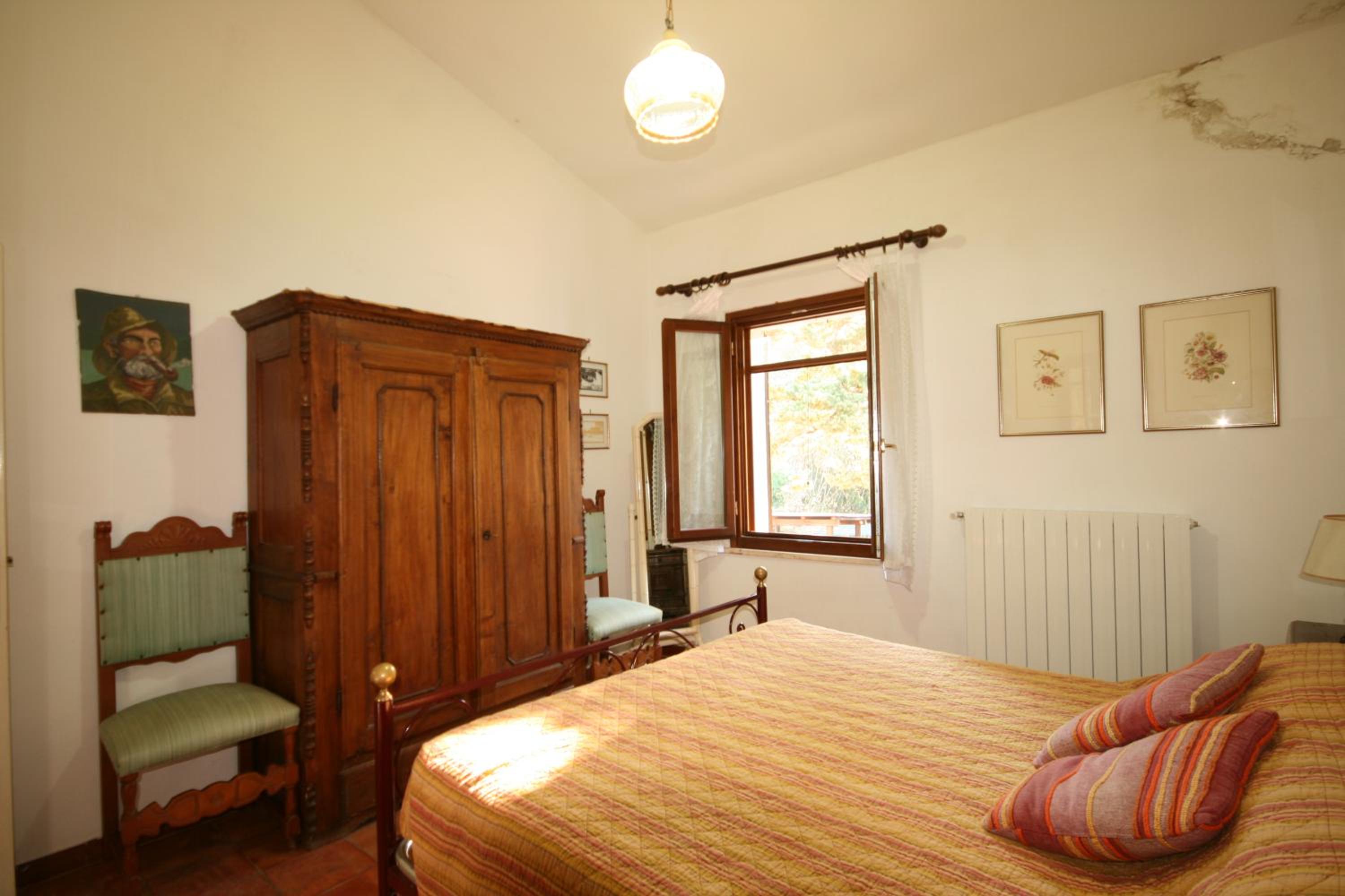 Four-Bedroom House photo 3