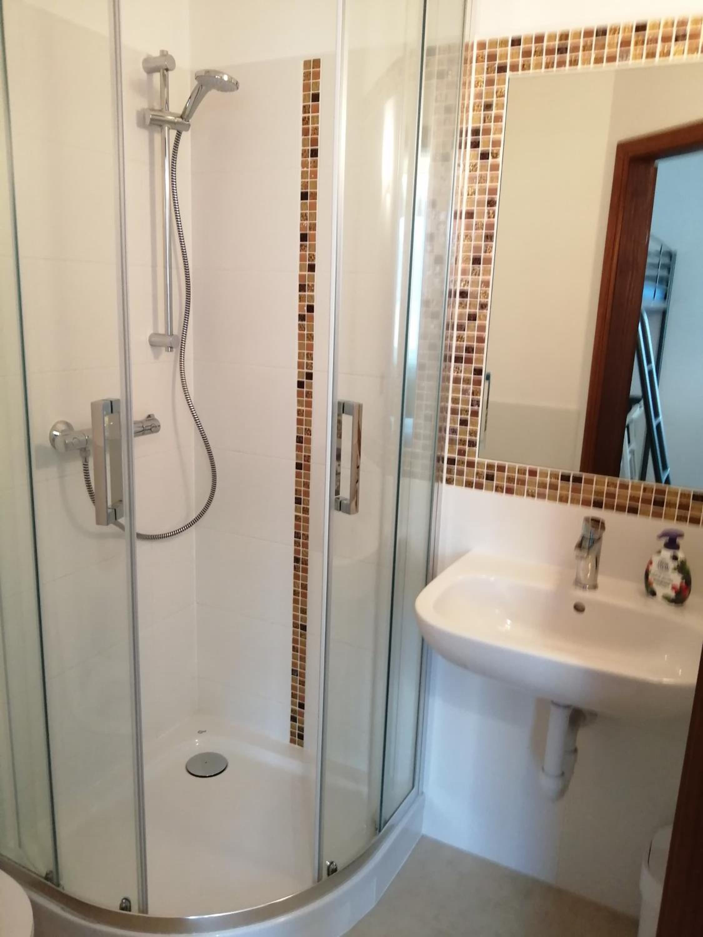 Triple Room with Private Bathroom photo 2