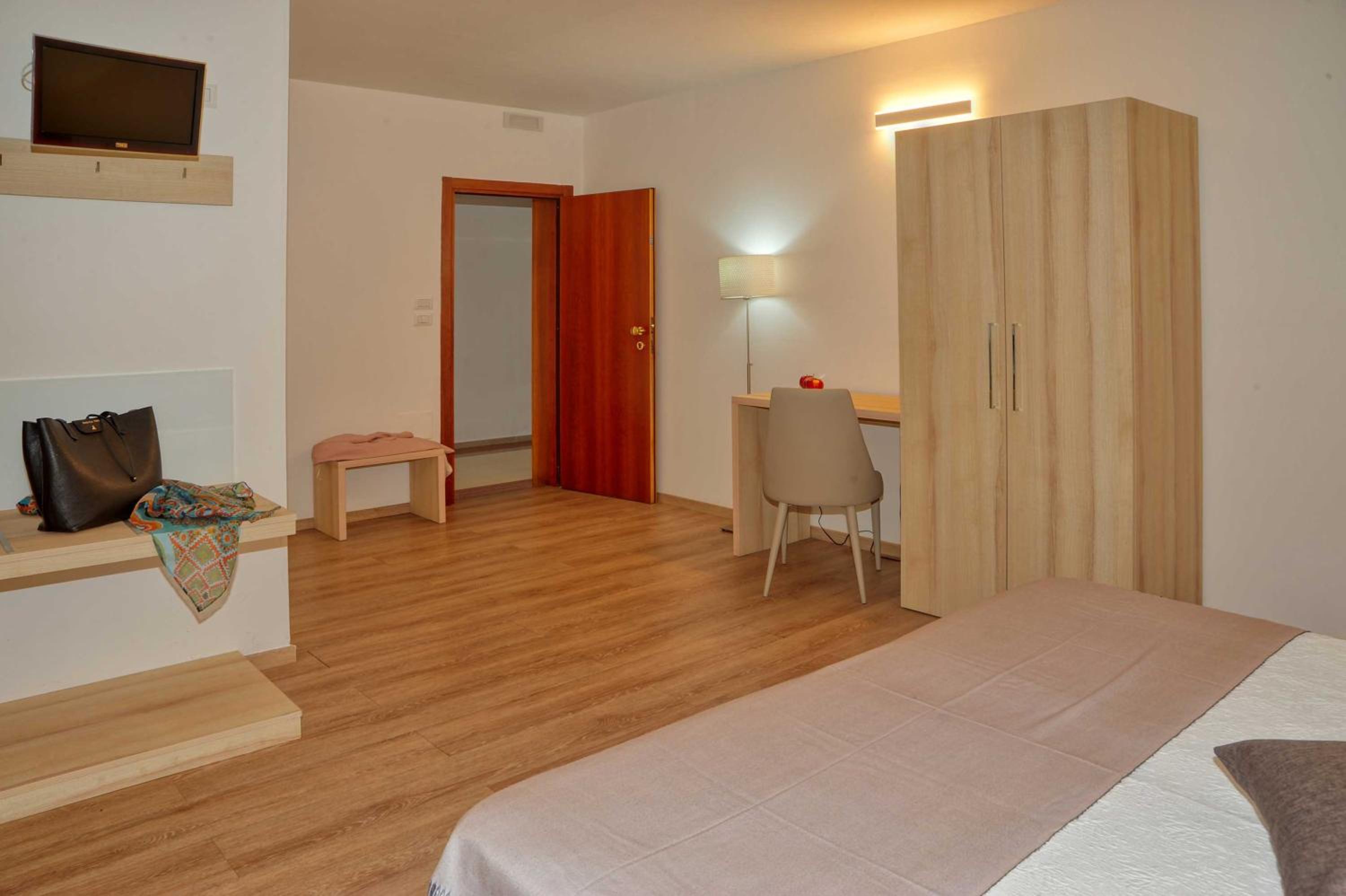 Superior Double Room - Photo 6