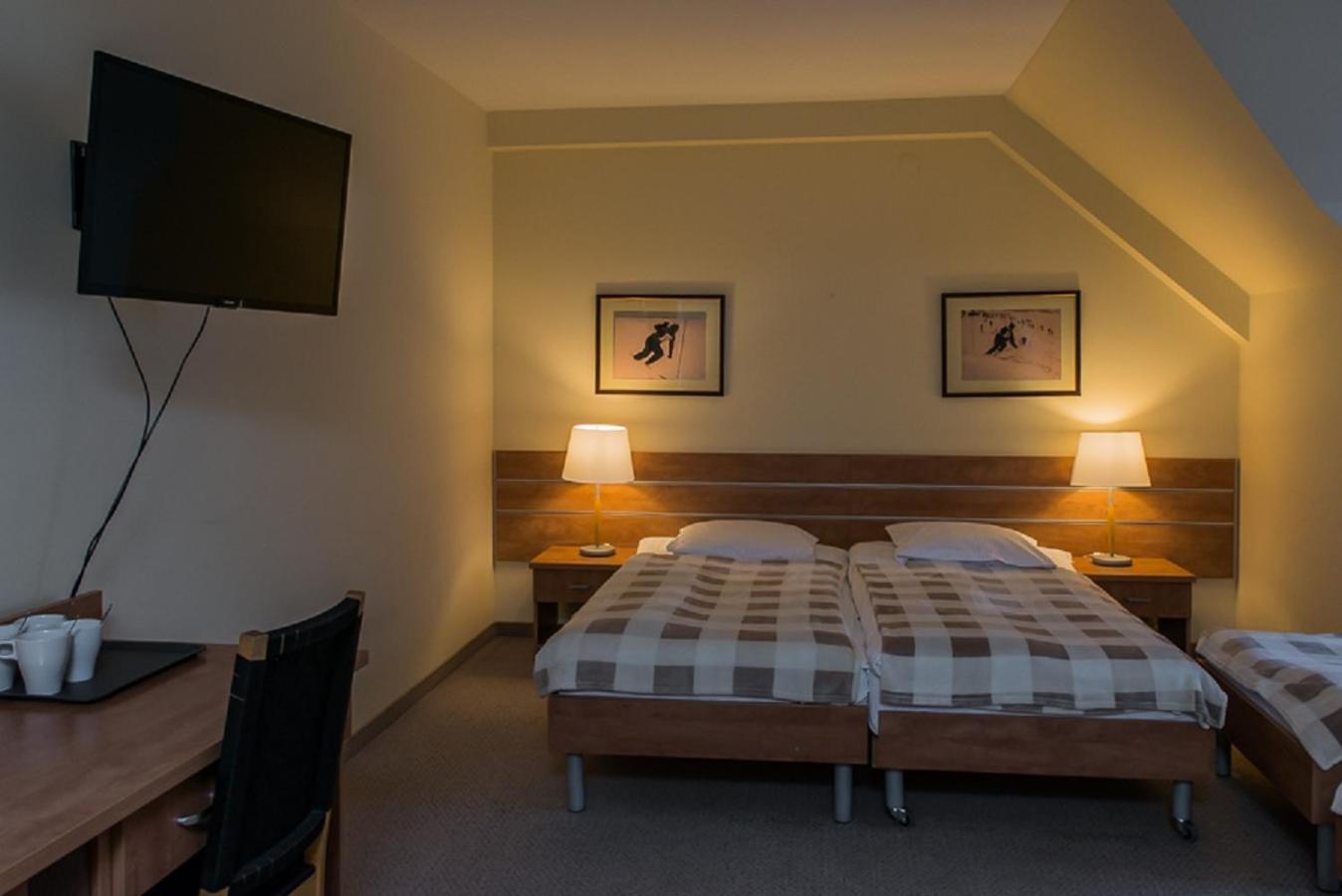 COMFORT ROOM - Photo 3
