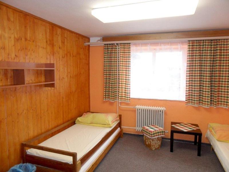 Triple Room with Shared Bathroom photo 1