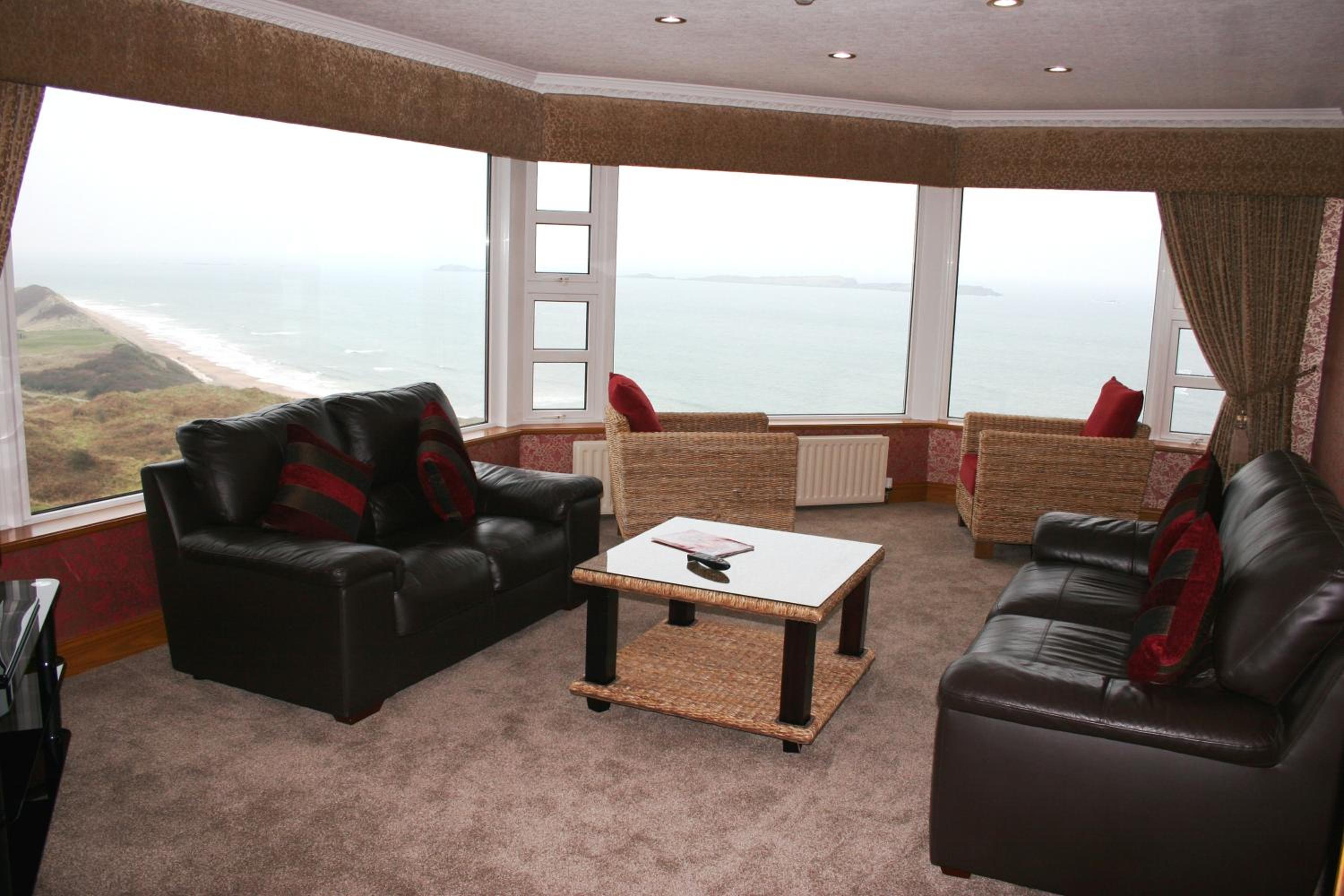 Premier Suite with Sea View - Photo 2