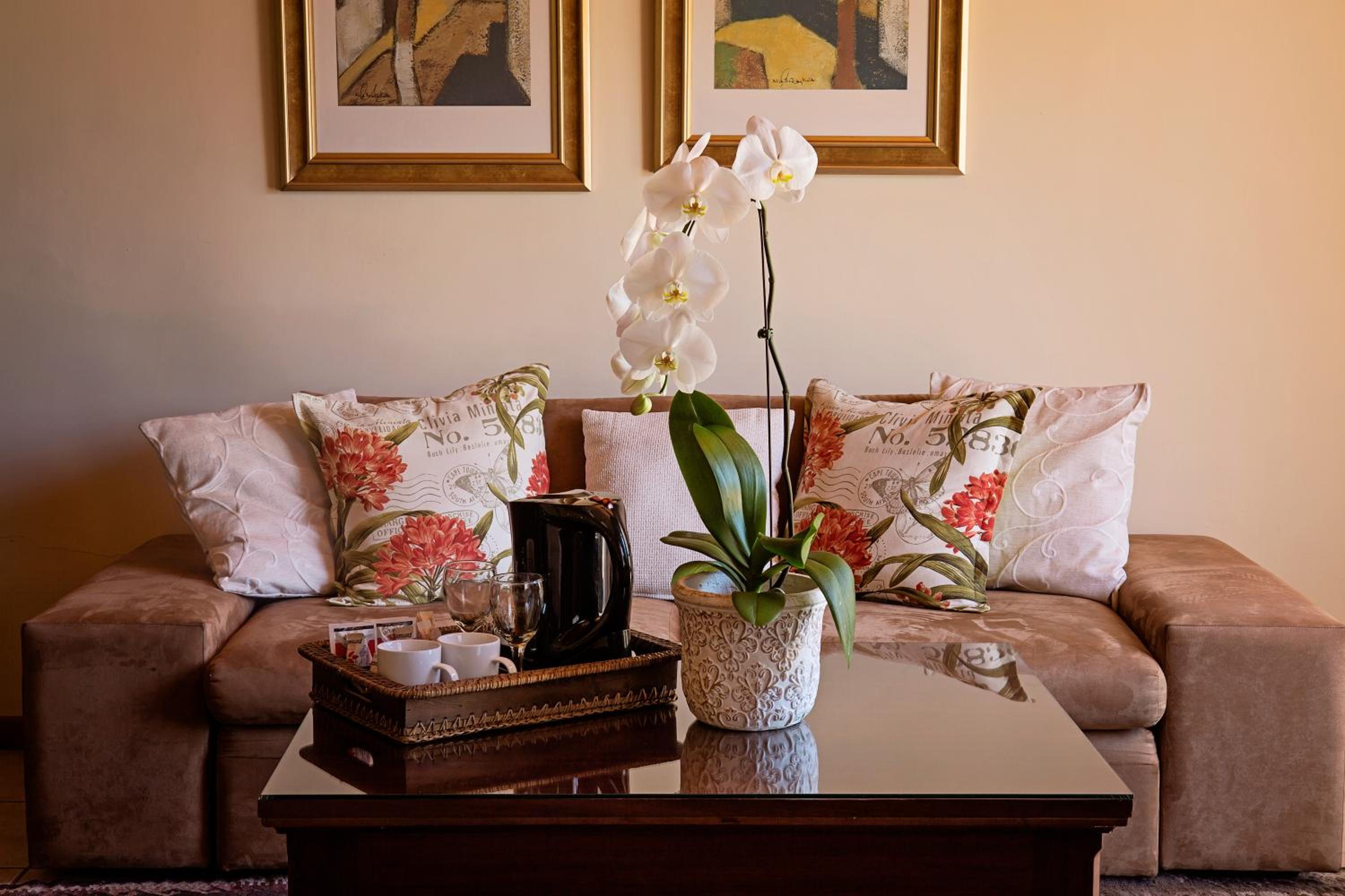 Deluxe Family Room - Photo 4