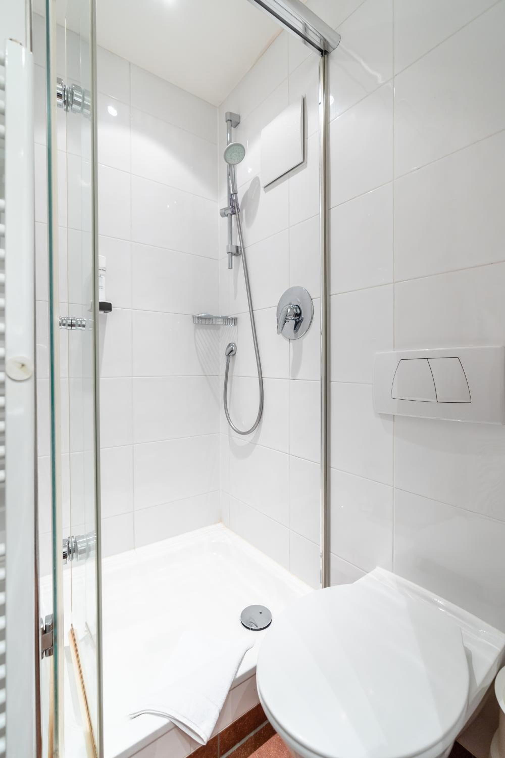 Double Room - Photo 2