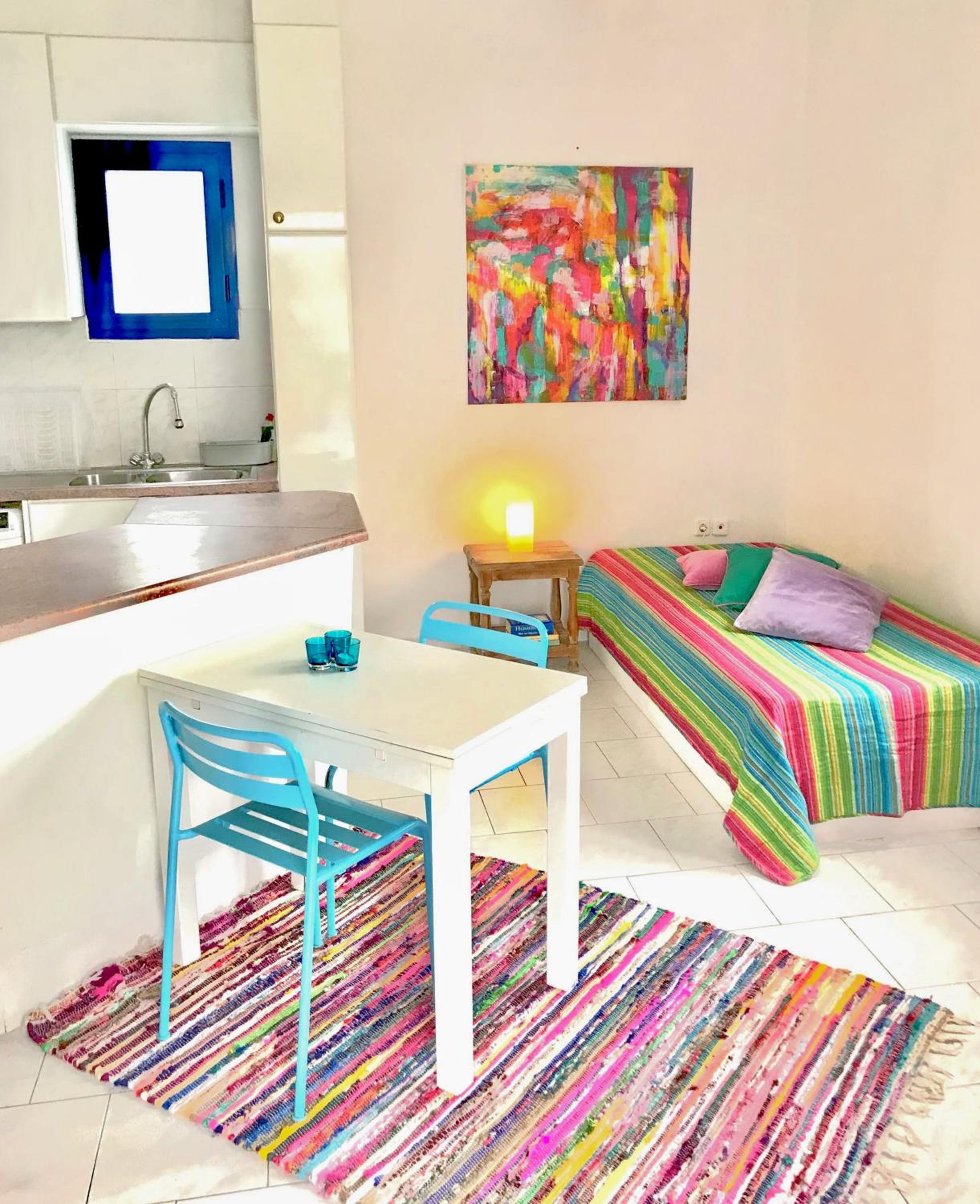 Deluxe Family Suite - Photo 24