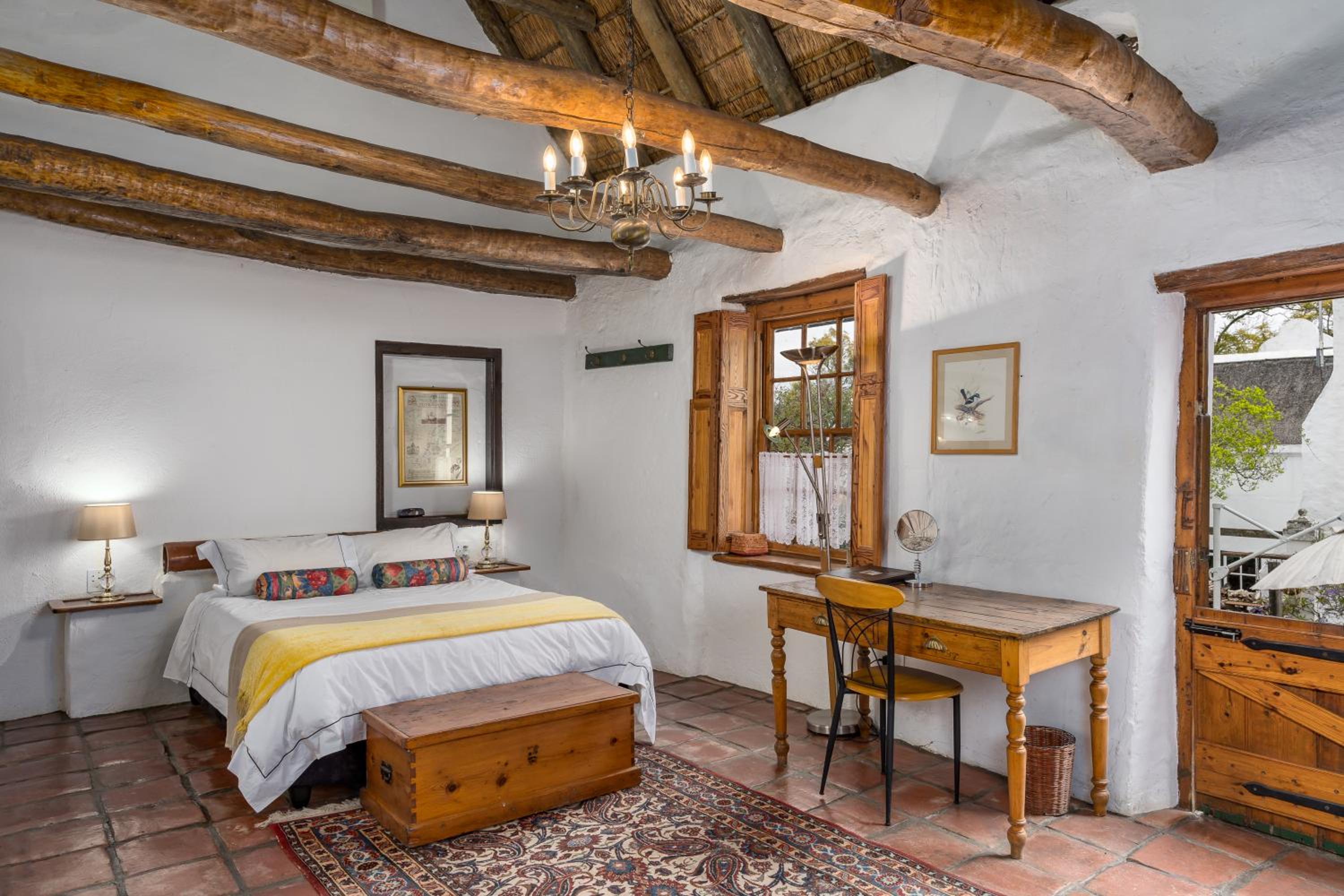  Double Room - Photo 1