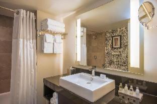 Standard Double Room with Two Double Beds - Photo 5