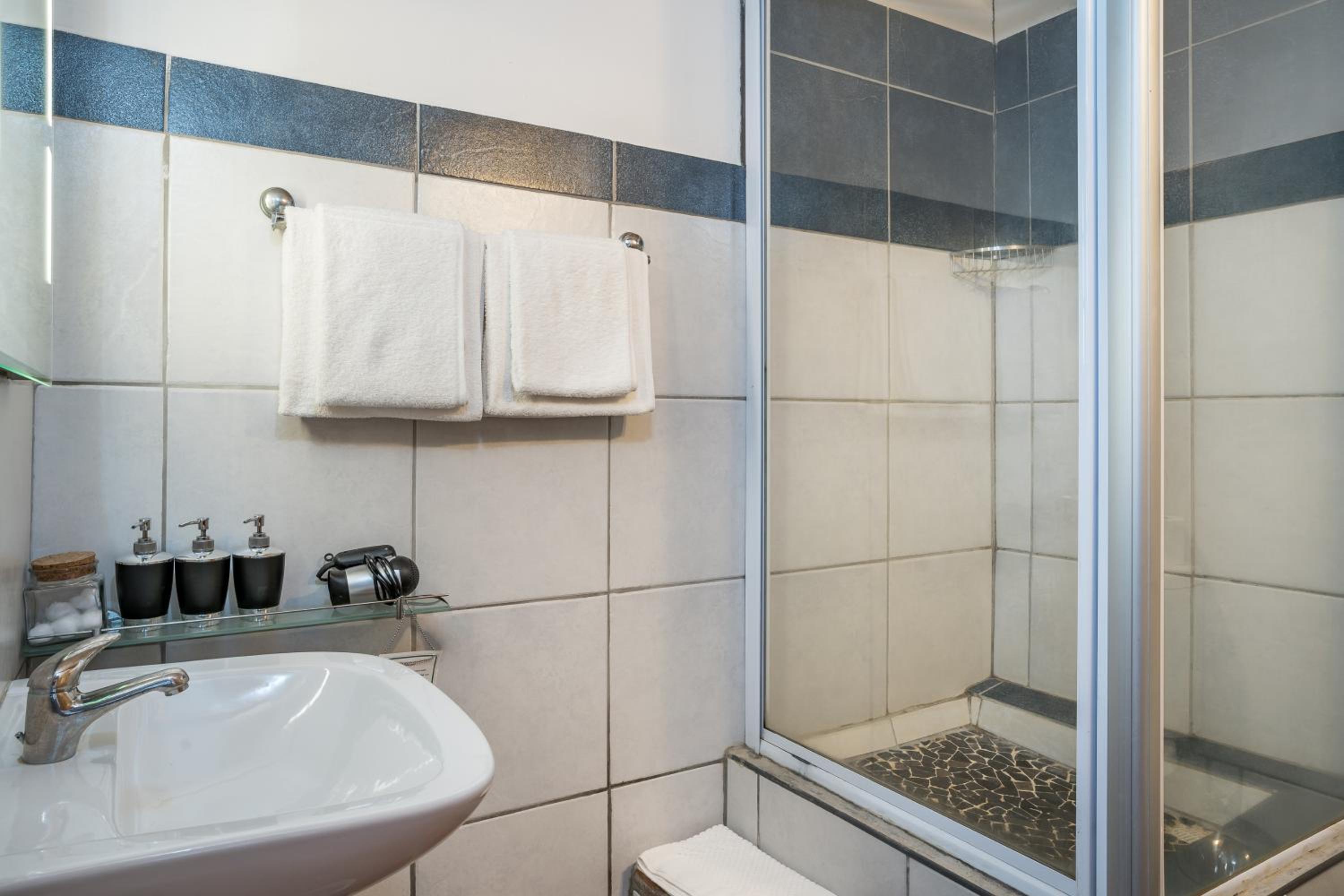  Double Room - Photo 2