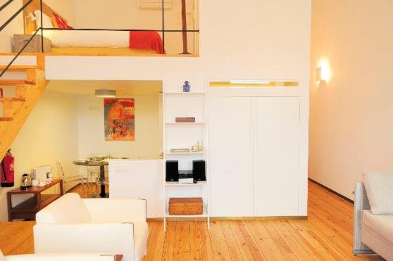 Loft - Photo 4