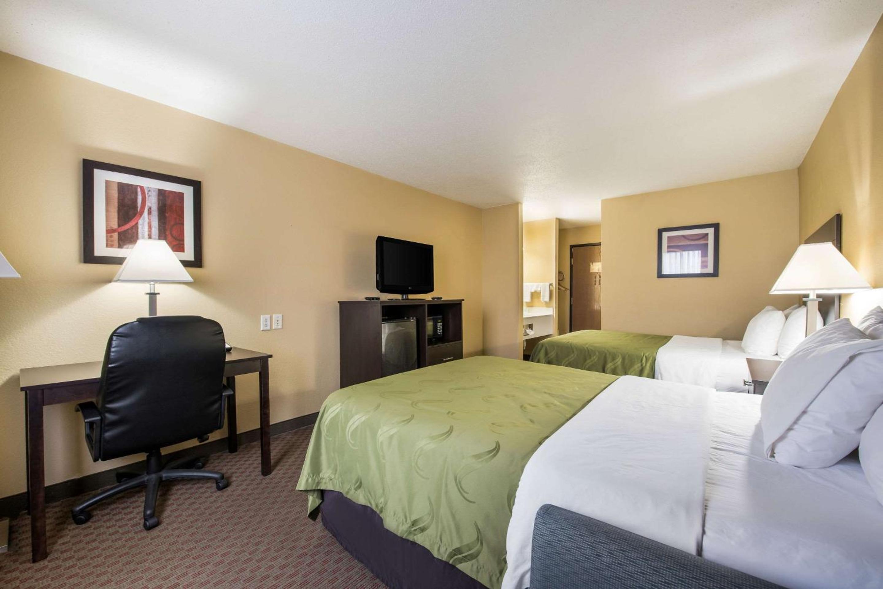 Double Room - Photo 2
