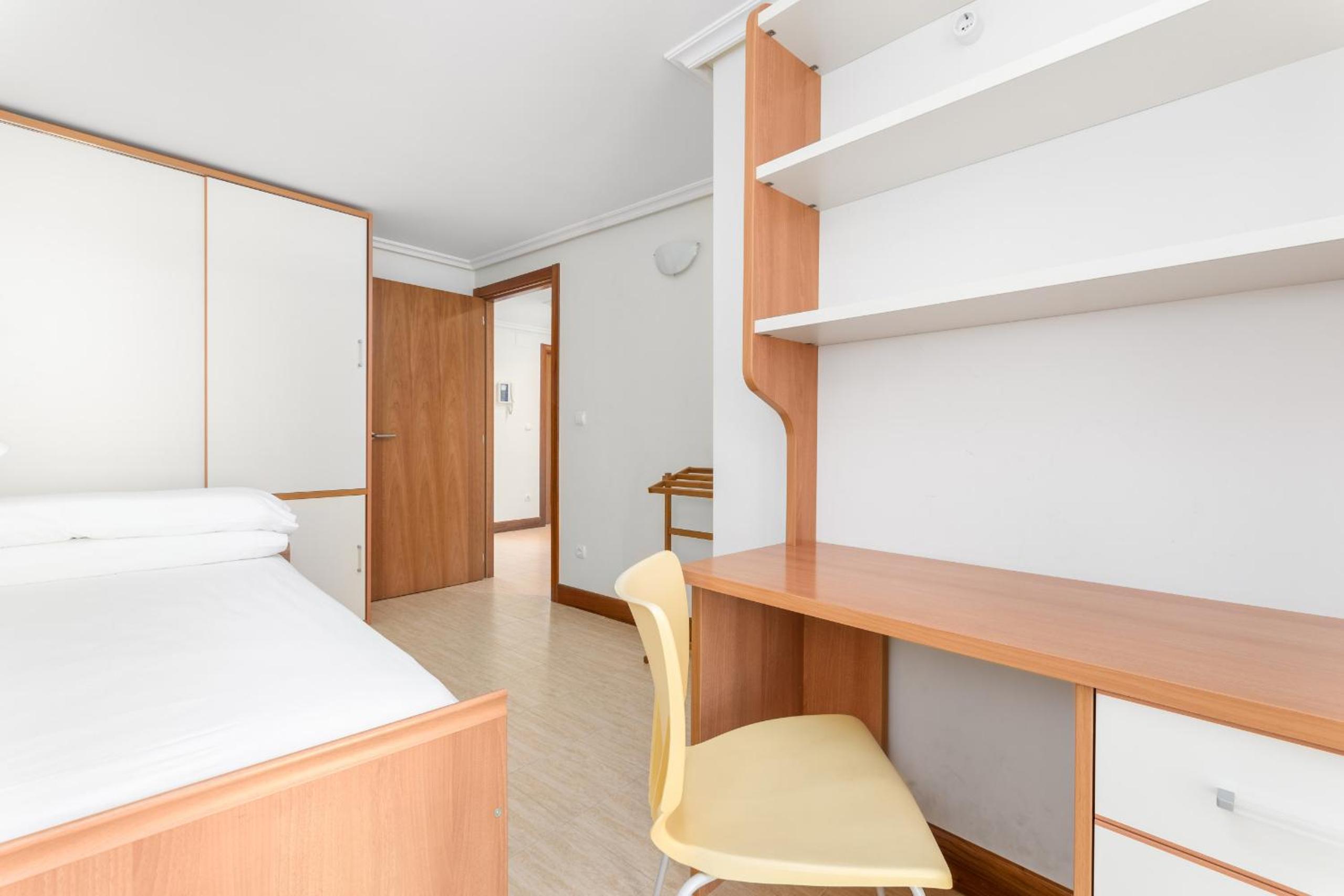 Apartment with Terrace photo 2