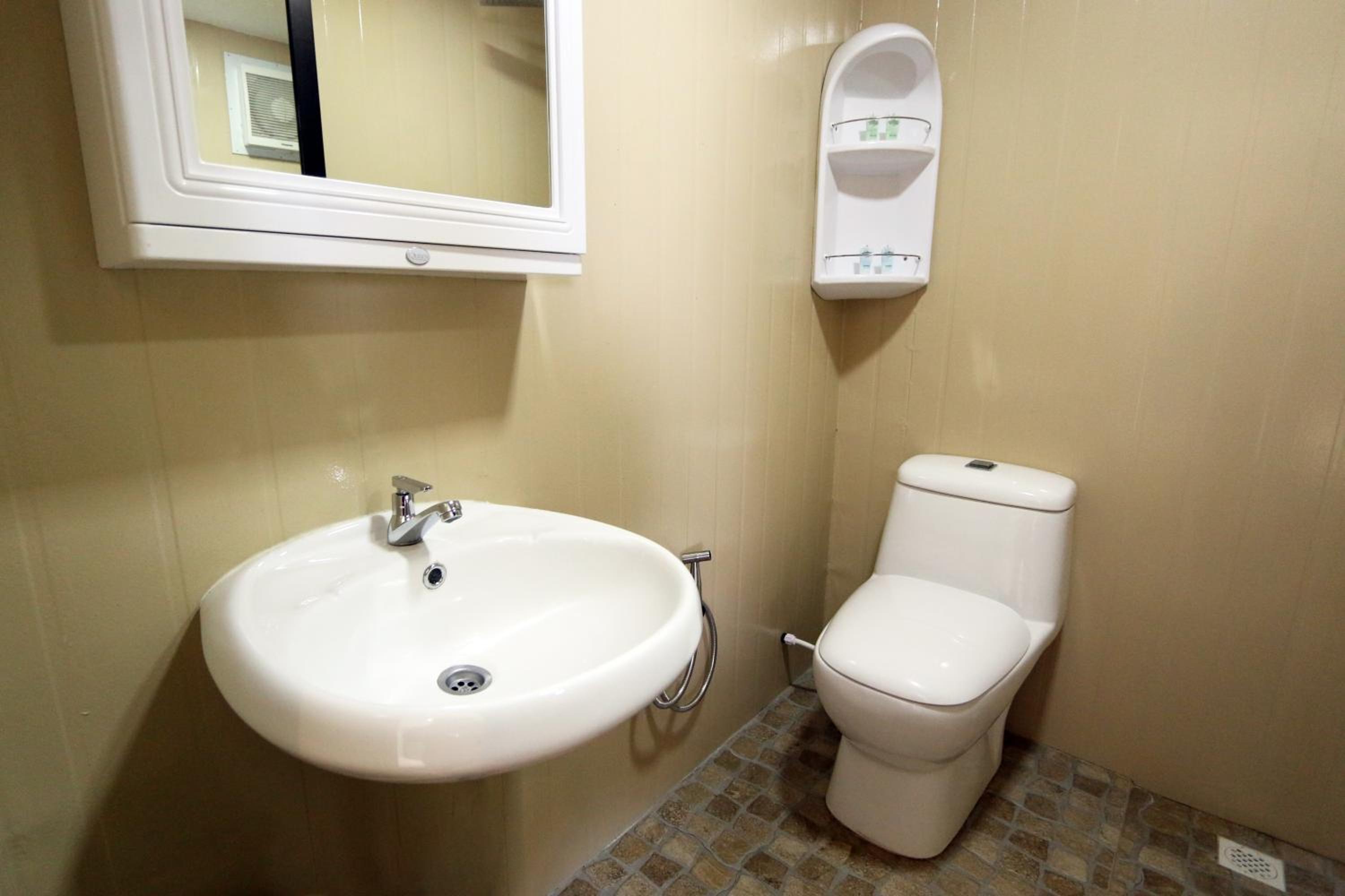 Malayana Floating Villa at Theme Park - 2 Adult + 2 Child (Theme Park closed every Tuesday)