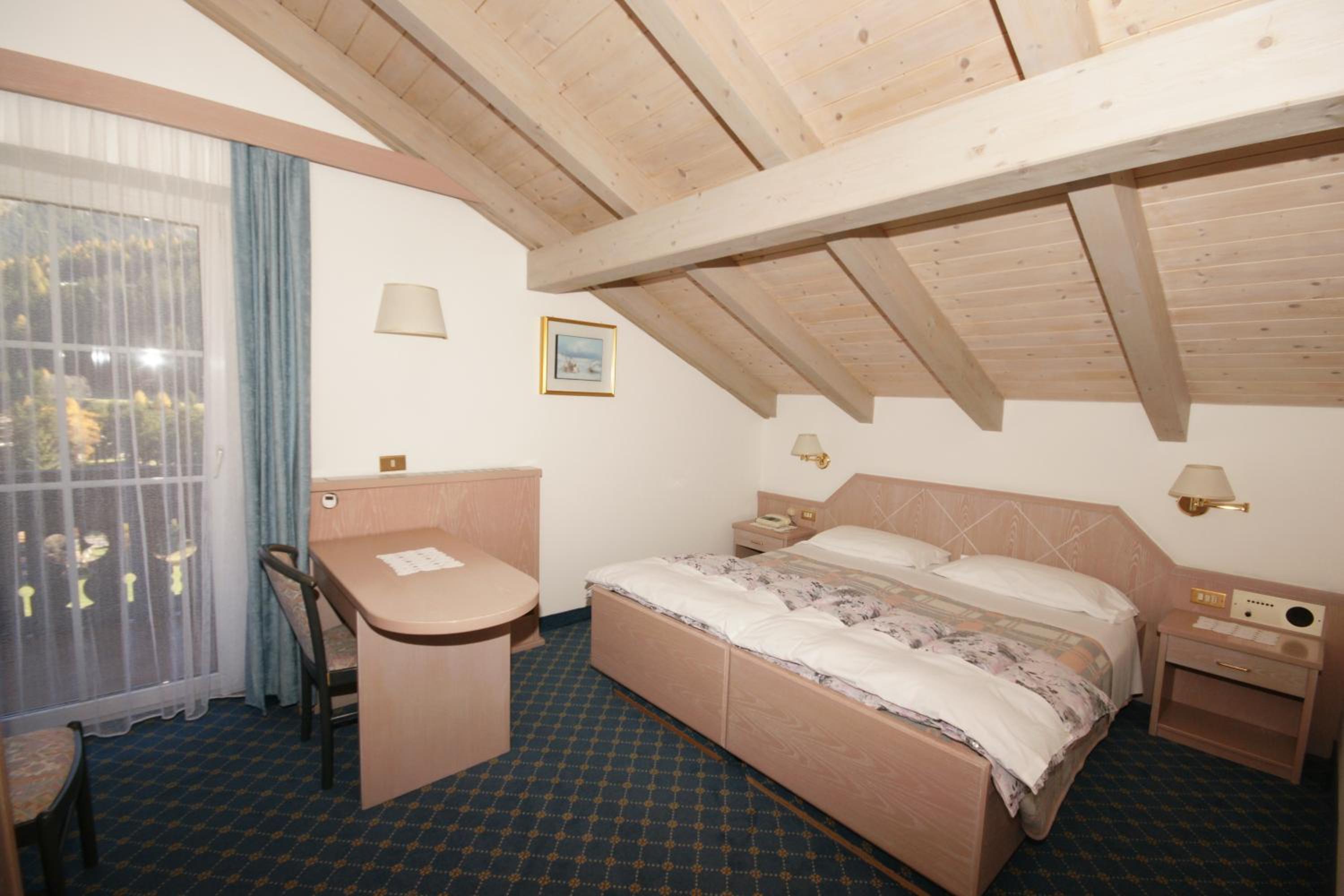 Double or Twin Room - Photo 2