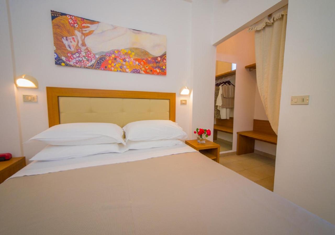 Superior Double Room - Photo 1