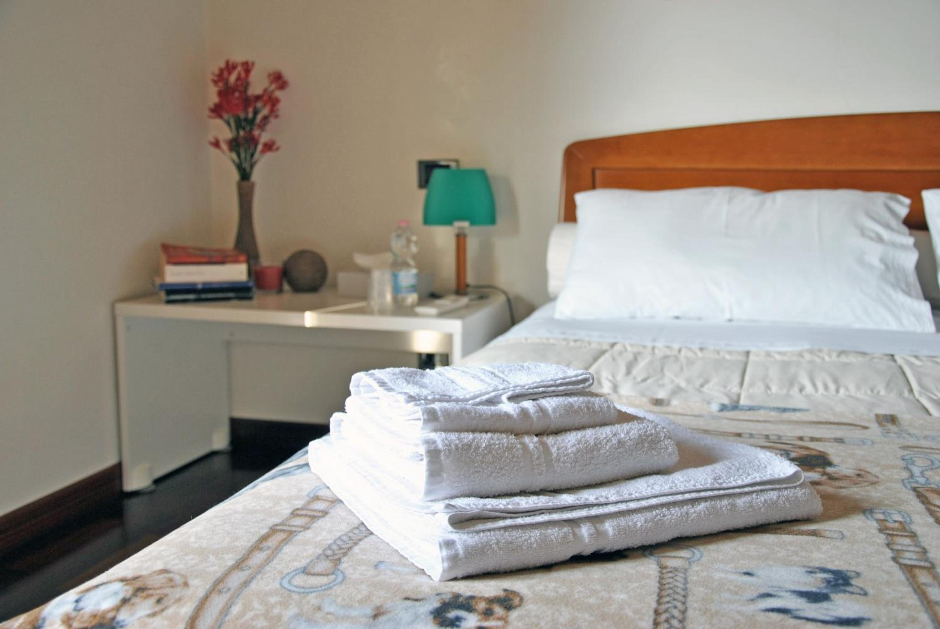 King Room with Terrace - Photo 7