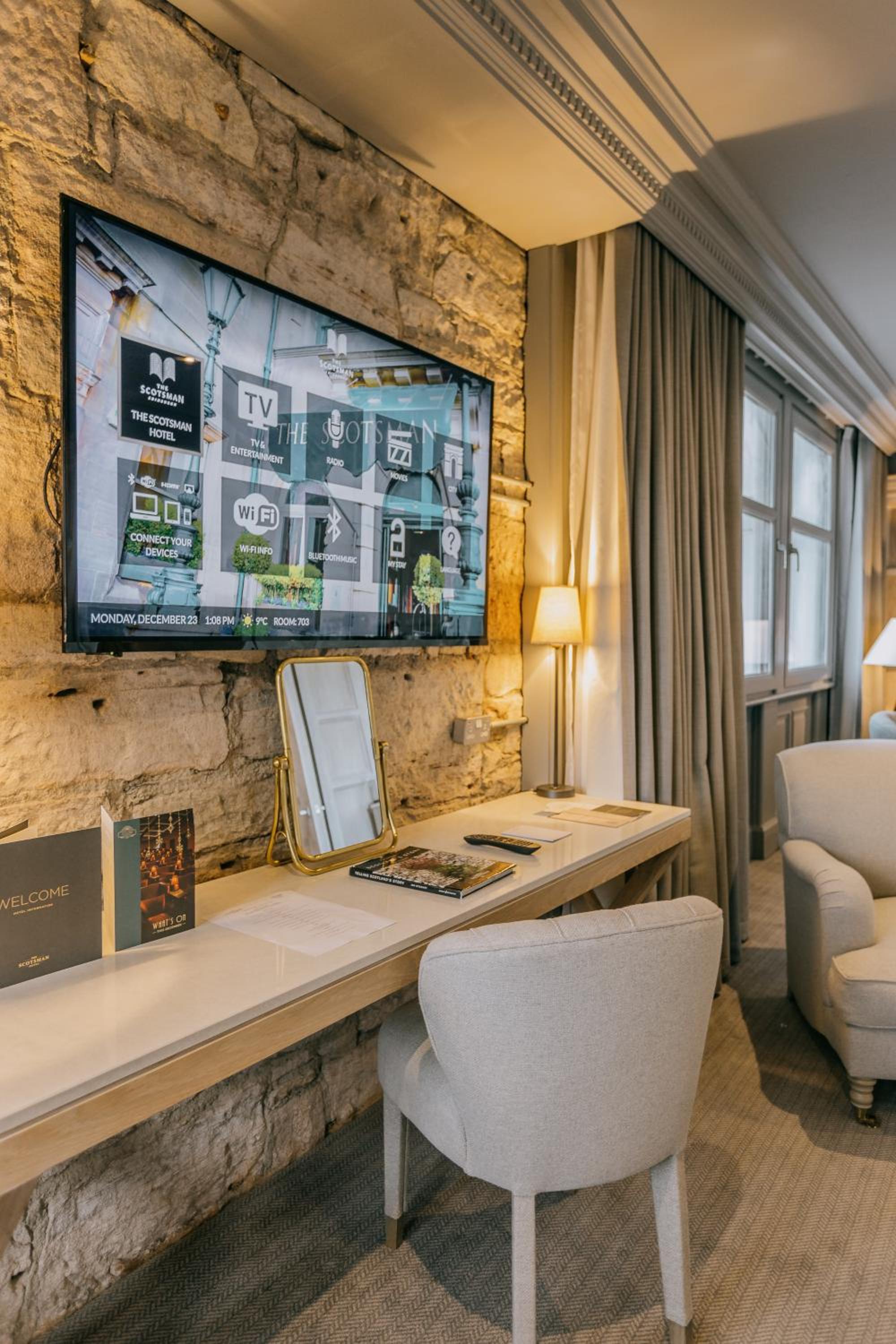 Publisher Suite - Photo 8