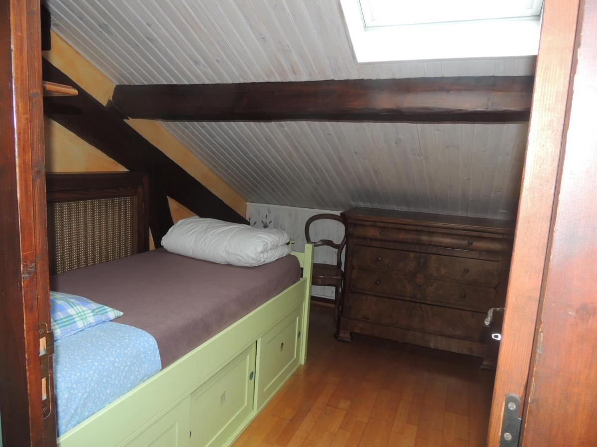 Standard Twin Room photo 2
