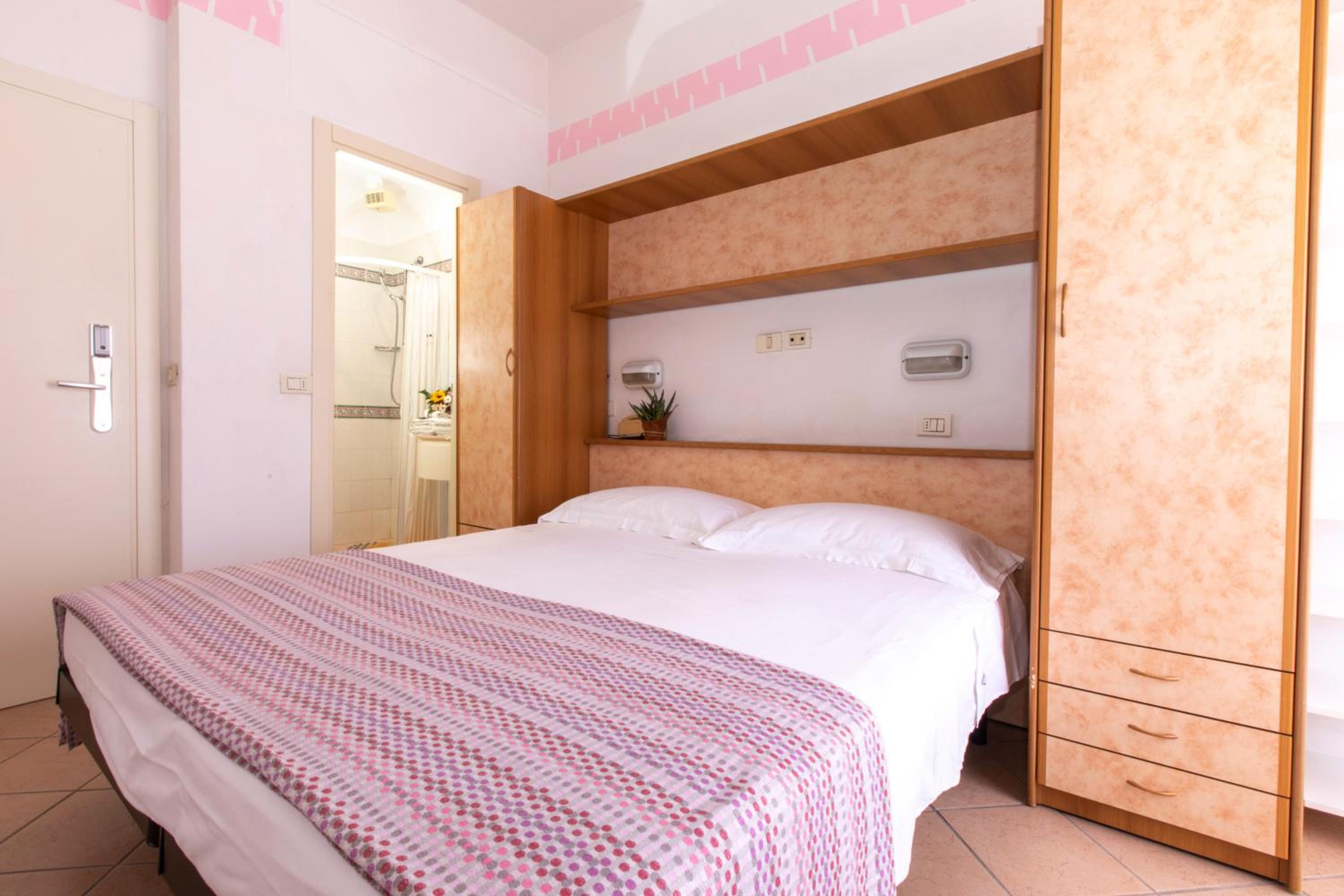 Economy Double or Twin Room - Photo 1